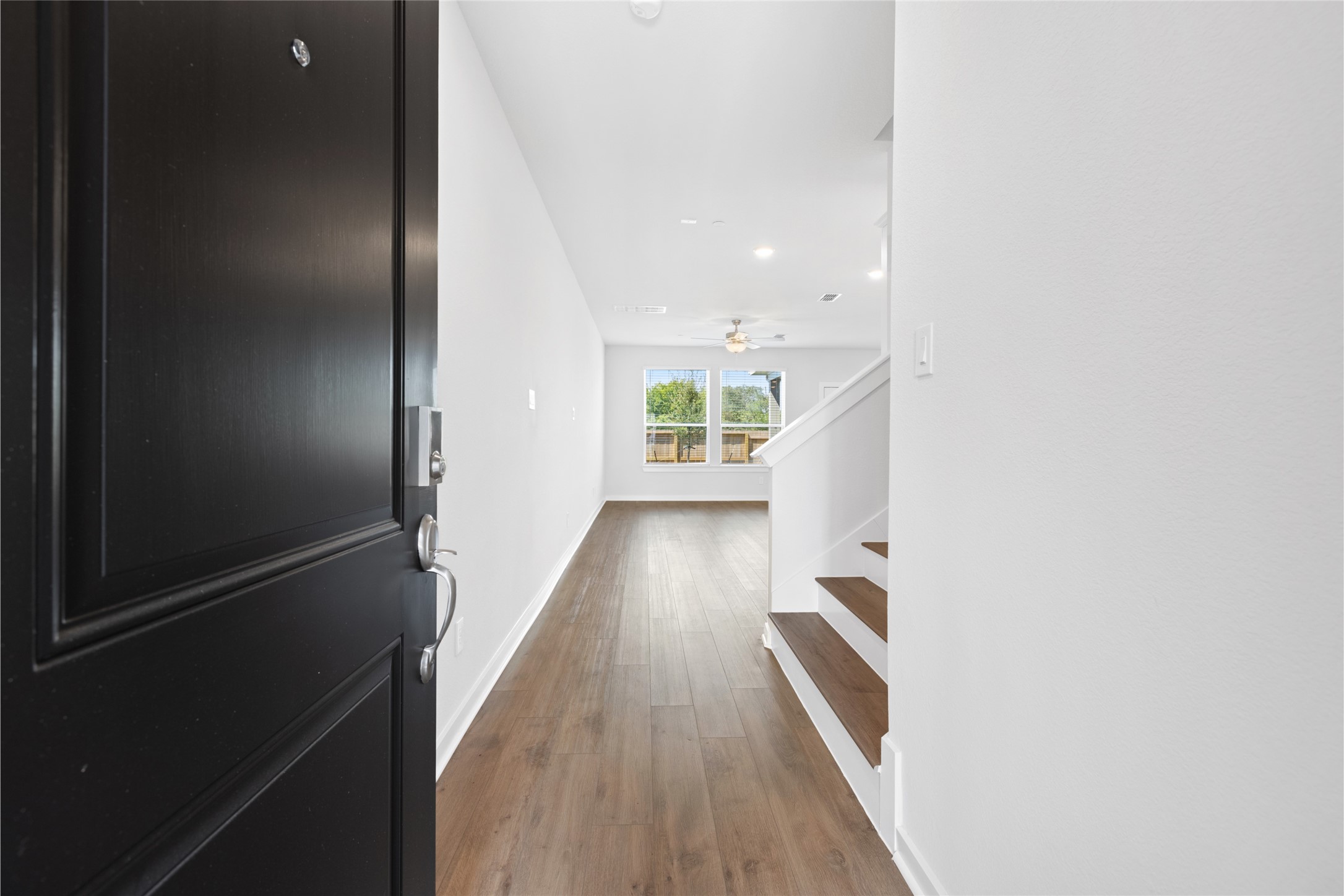 3015 Dovedale Street Property Photo 2