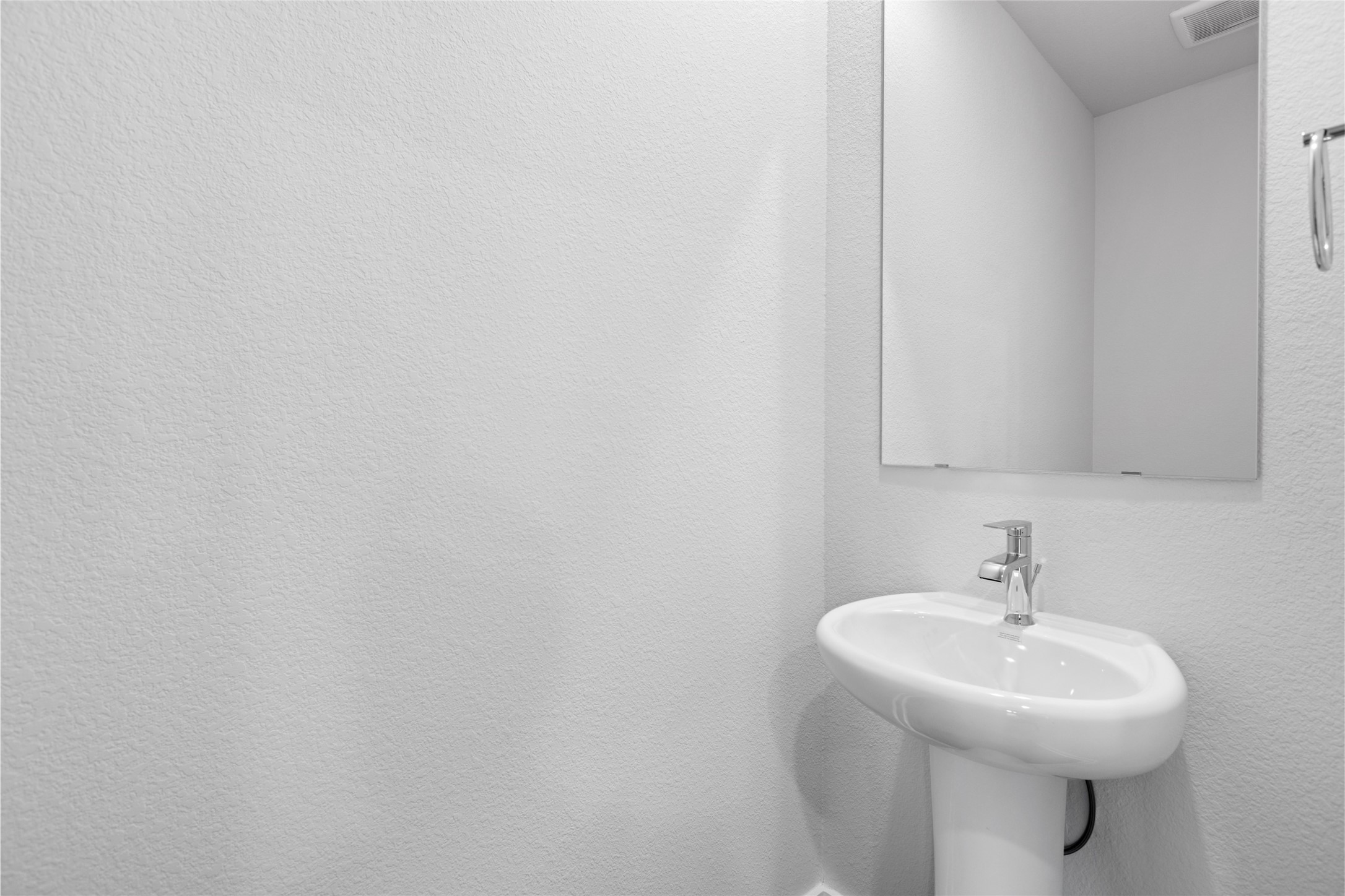 3015 Dovedale Street Property Photo 9