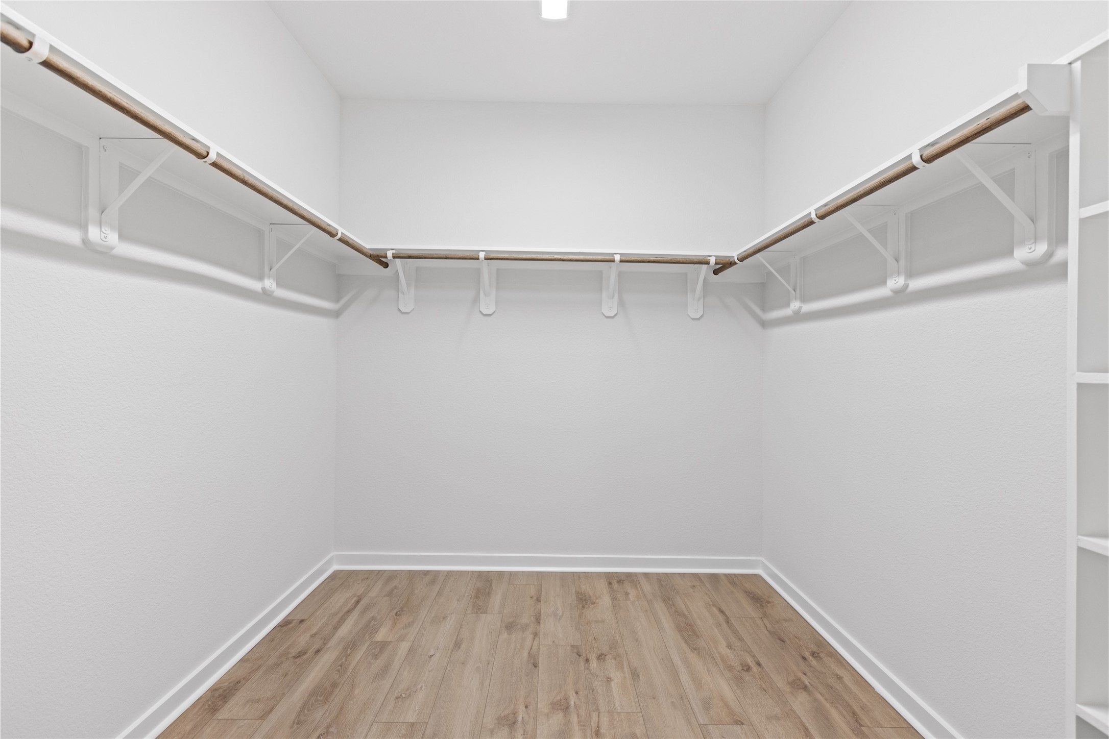3015 Dovedale Street Property Photo 16