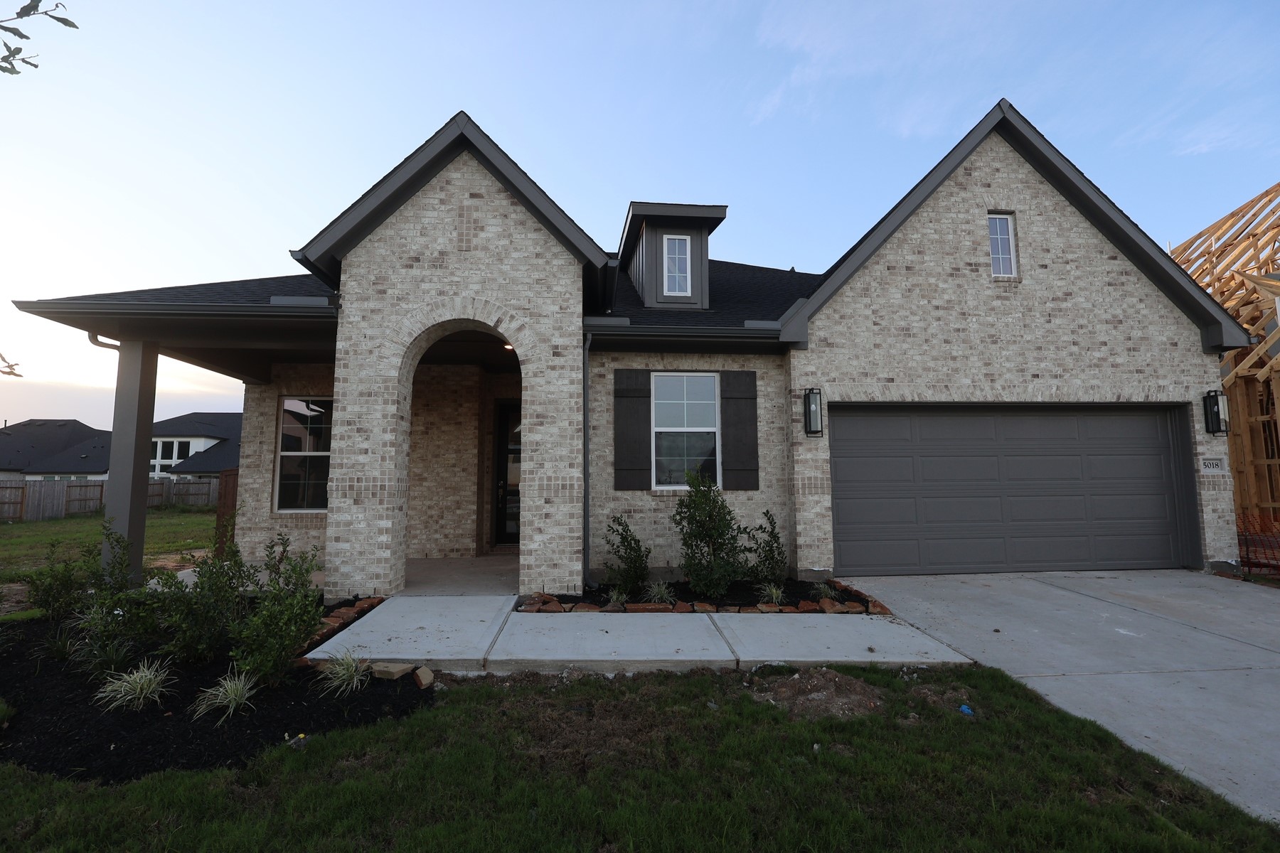 5018 Nesbit Path Property Photo 2