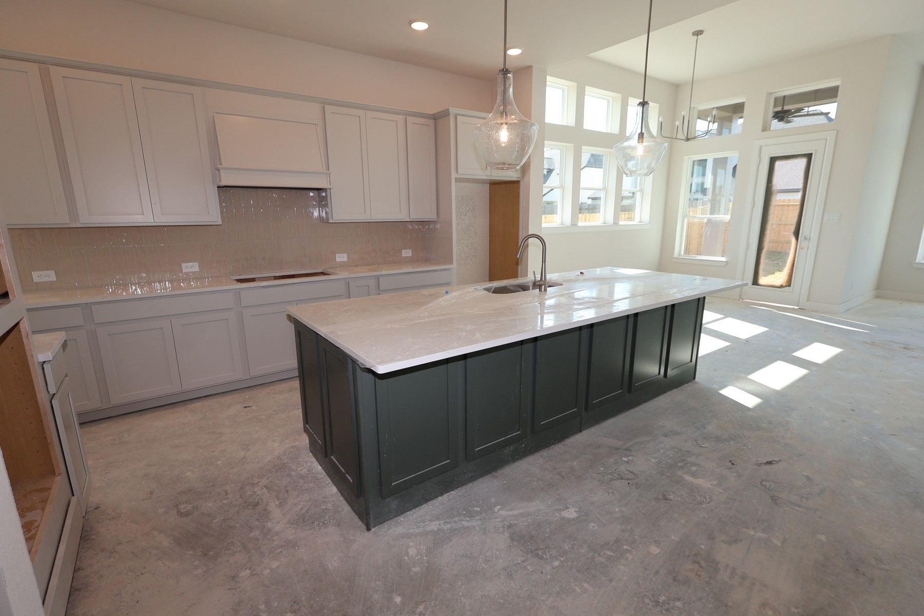 5018 Nesbit Path Property Photo 7