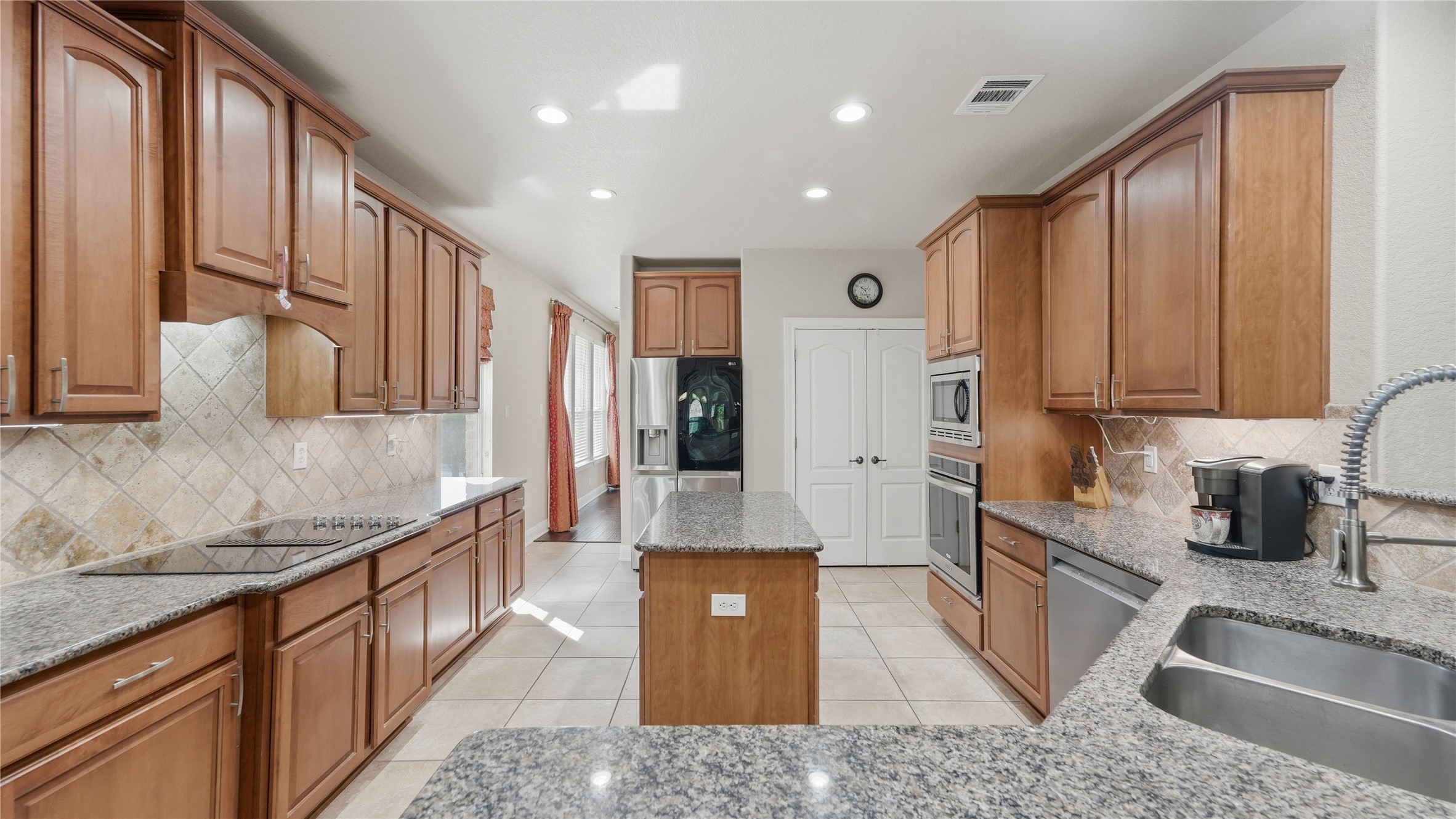 849 Santa Cruz Property Photo 18