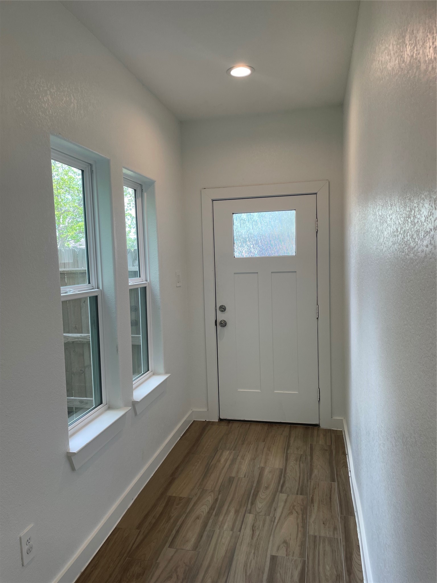5314 Longmeadow Street B Property Photo 3