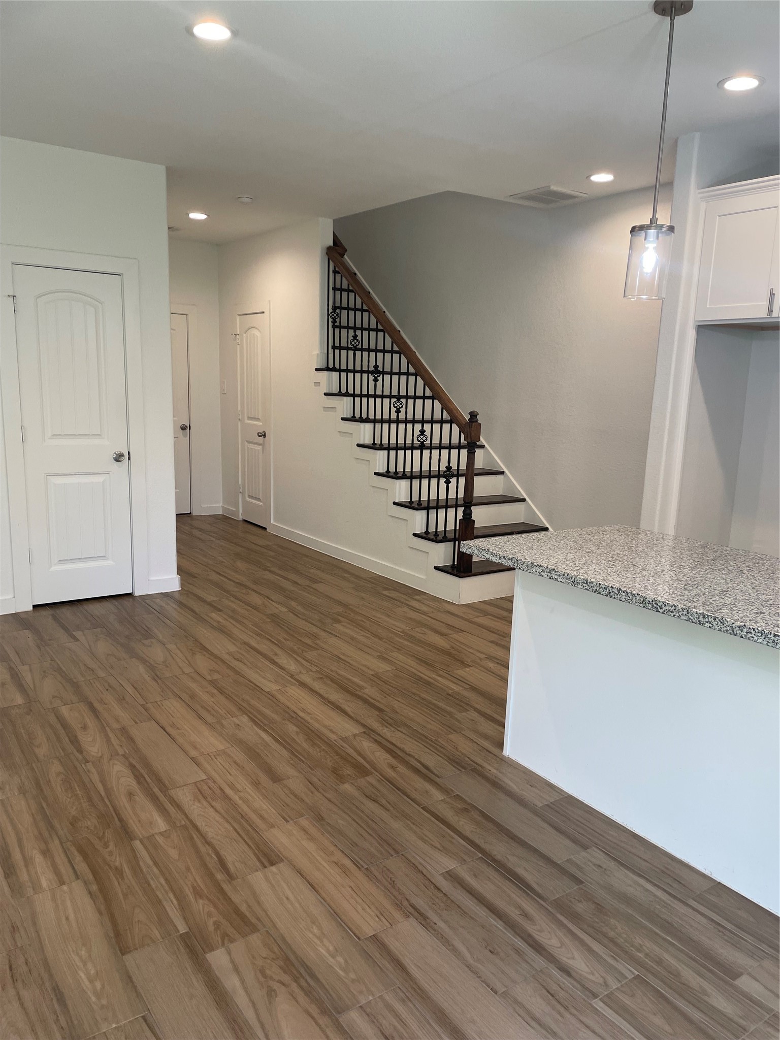 5314 Longmeadow Street B Property Photo 9