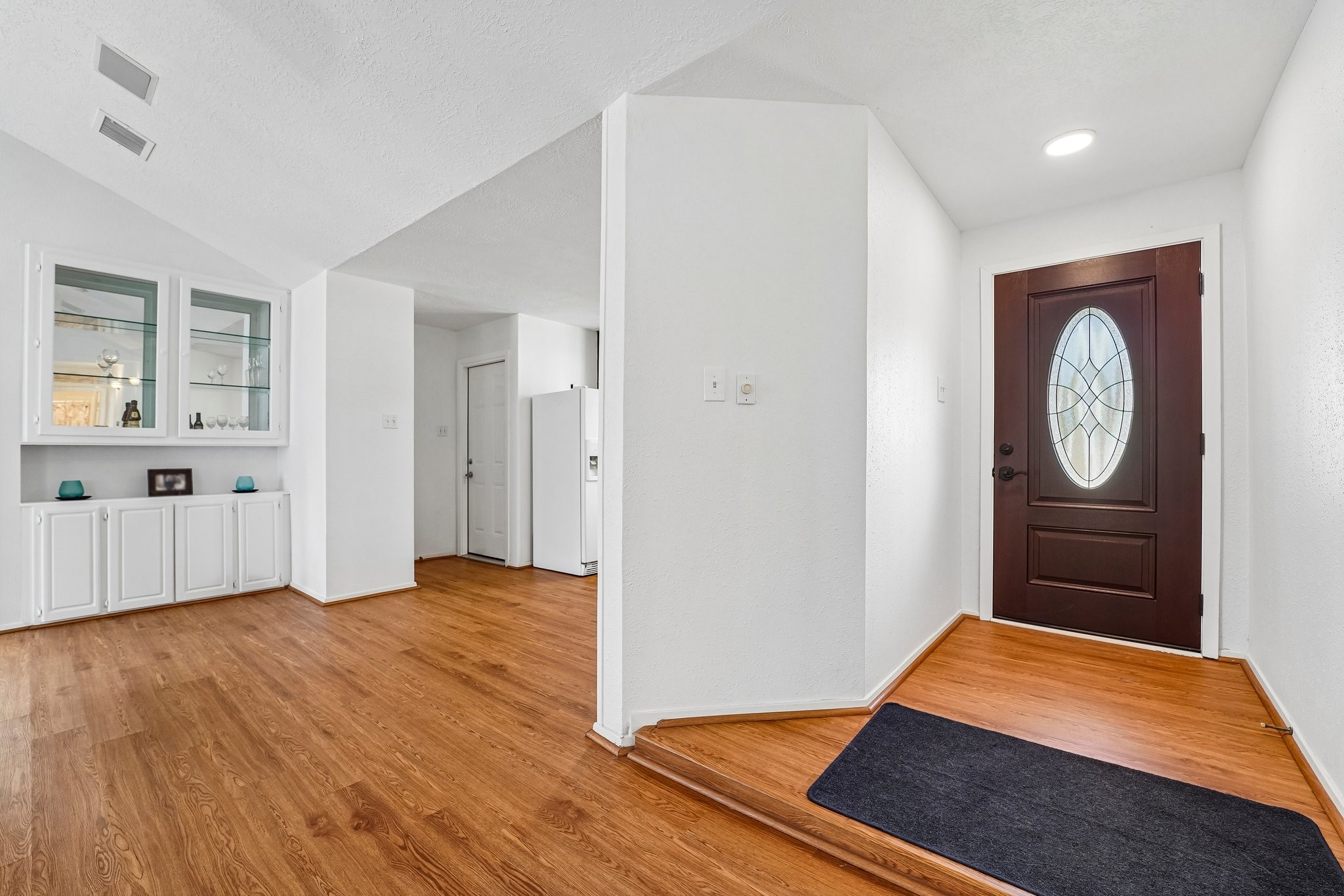 10219 Sand Pass Lane Property Photo 3