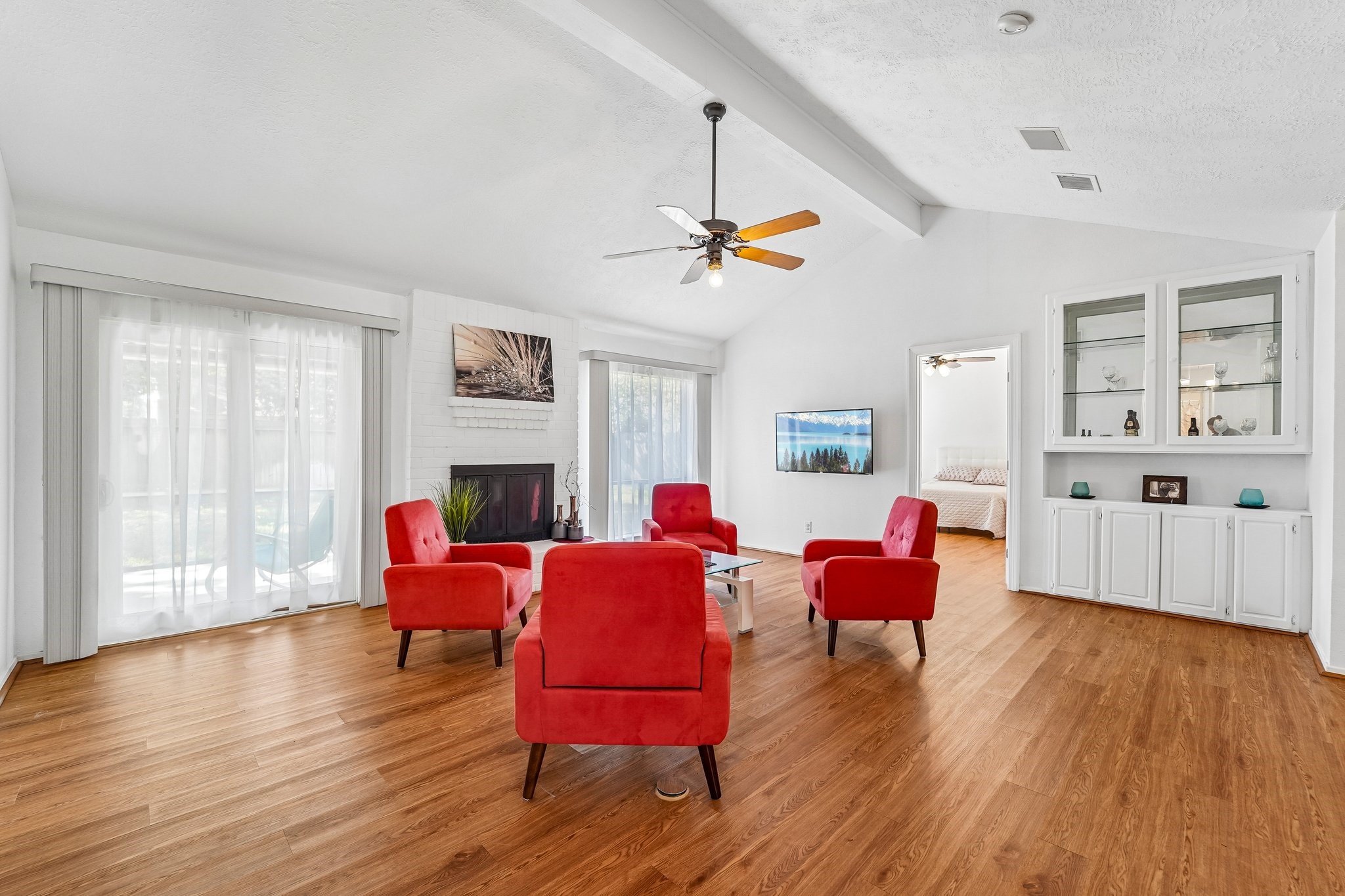 10219 Sand Pass Lane Property Photo 4