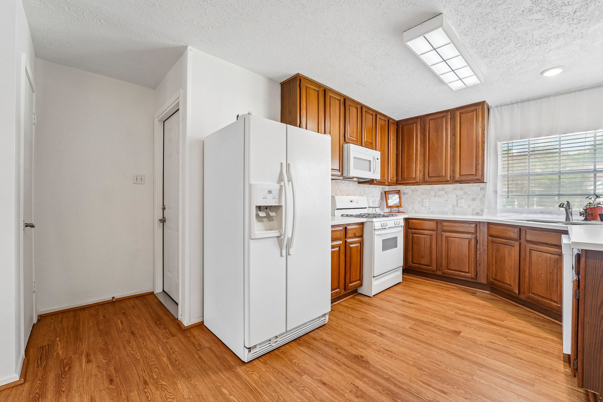10219 Sand Pass Lane Property Photo 11