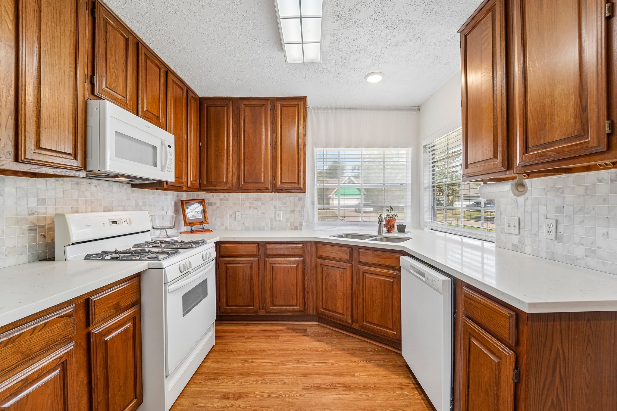 10219 Sand Pass Lane Property Photo 12