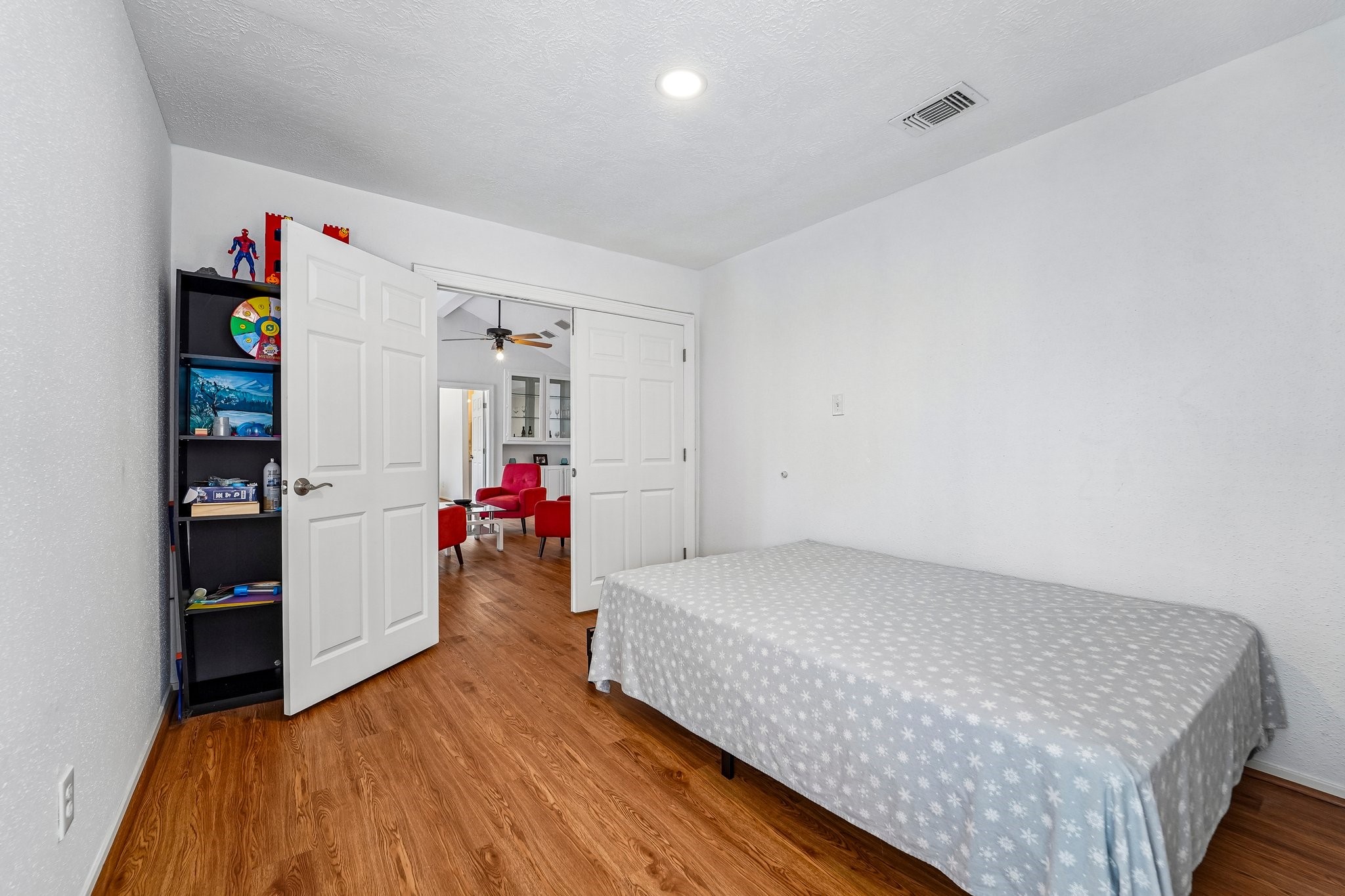 10219 Sand Pass Lane Property Photo 17