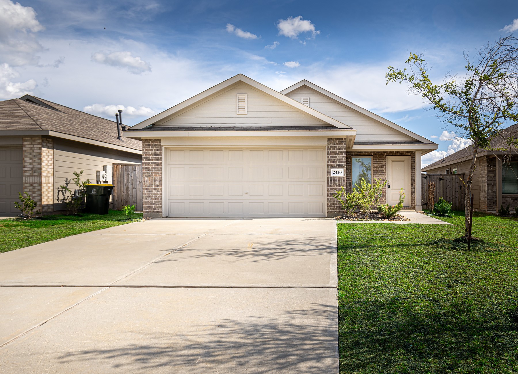 2430 Ridge Oak Drive Property Photo 1