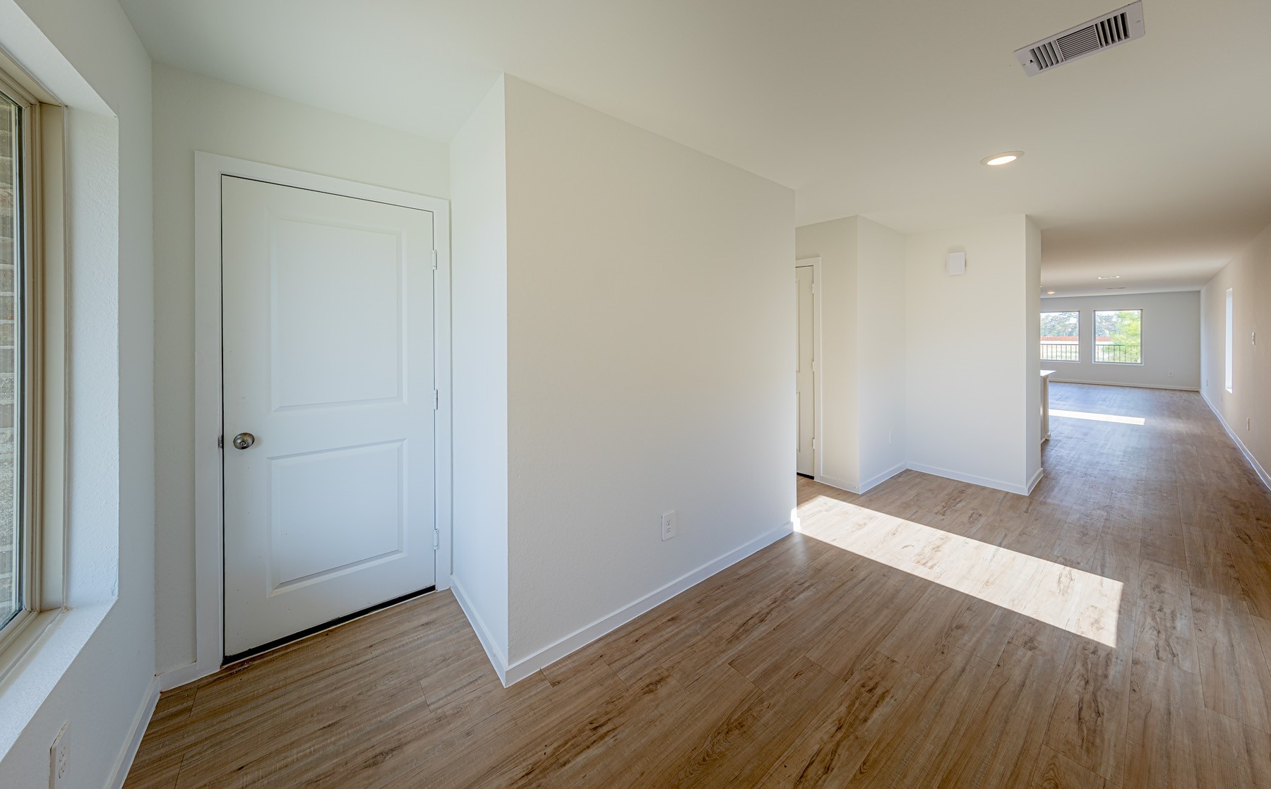 2430 Ridge Oak Drive Property Photo 7