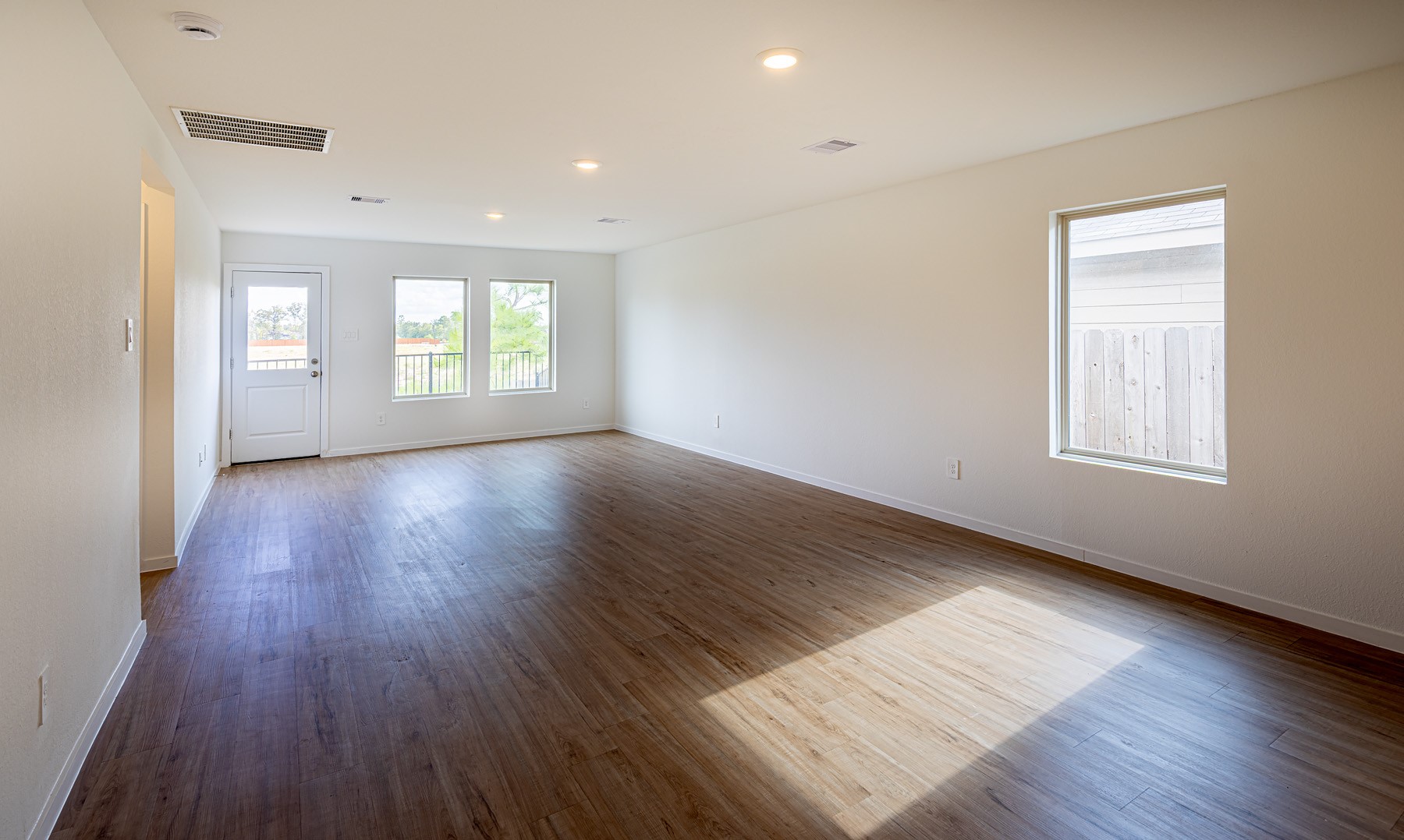 2430 Ridge Oak Drive Property Photo 14