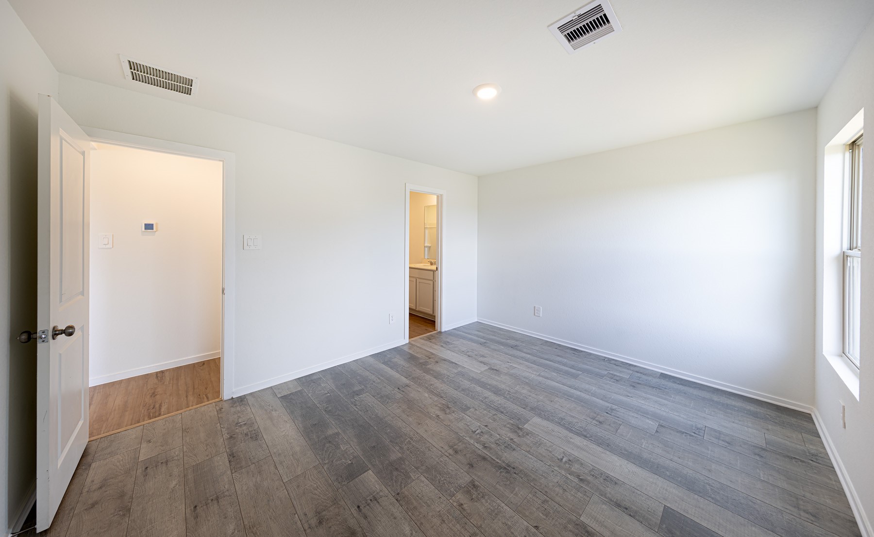 2430 Ridge Oak Drive Property Photo 18