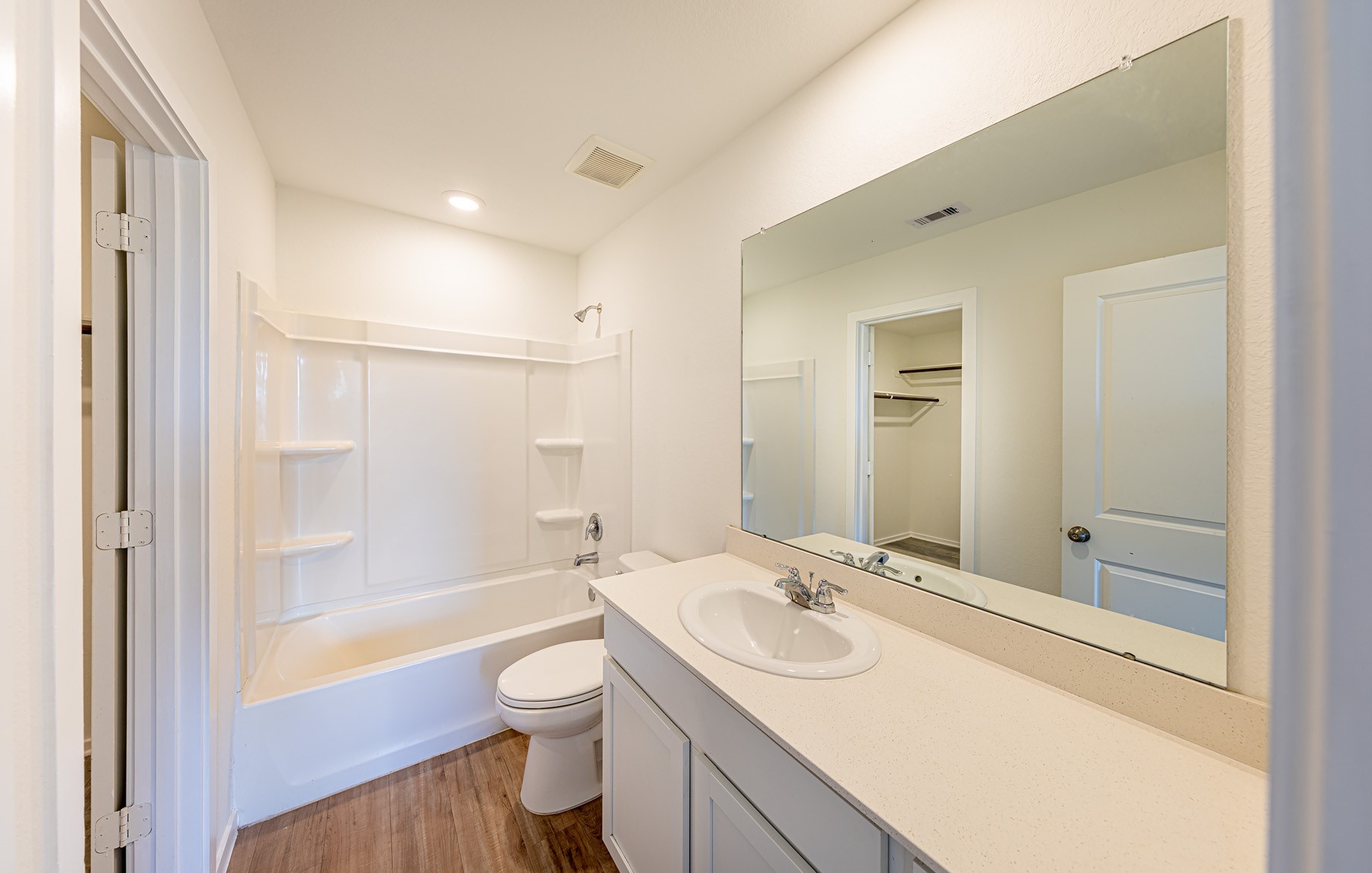 2430 Ridge Oak Drive Property Photo 19