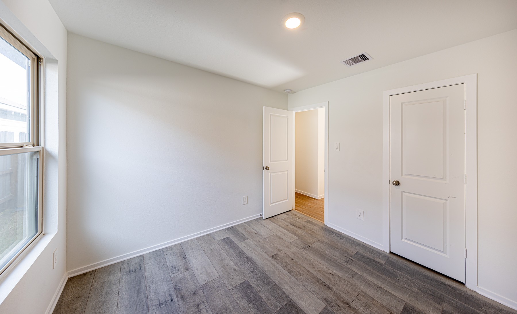 2430 Ridge Oak Drive Property Photo 29