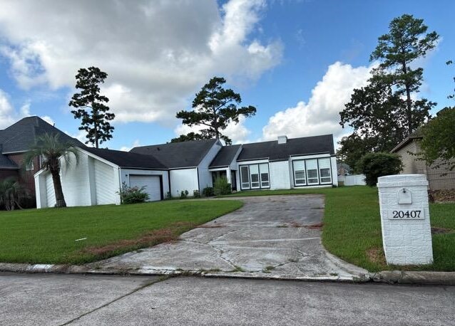 20407 Sunny Shores Drive Property Photo 3