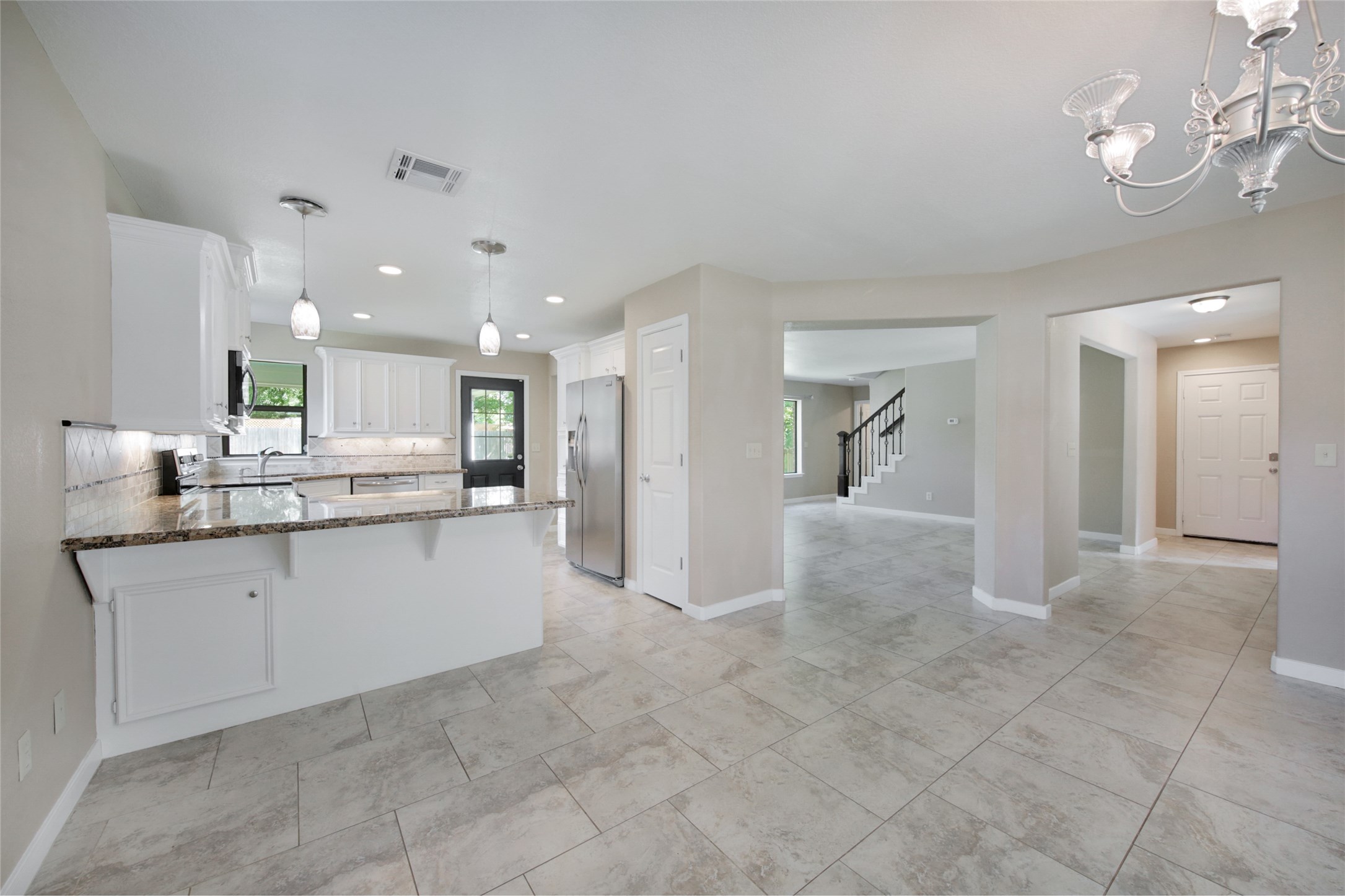 710 W Rollingwood Property Photo 8