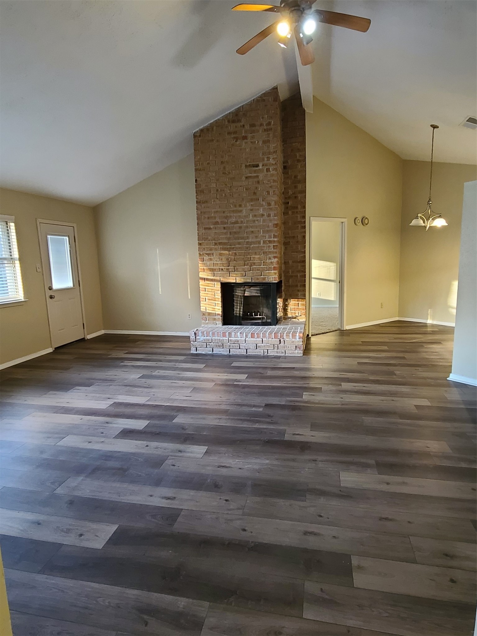 17123 Forelock Way Property Photo 9