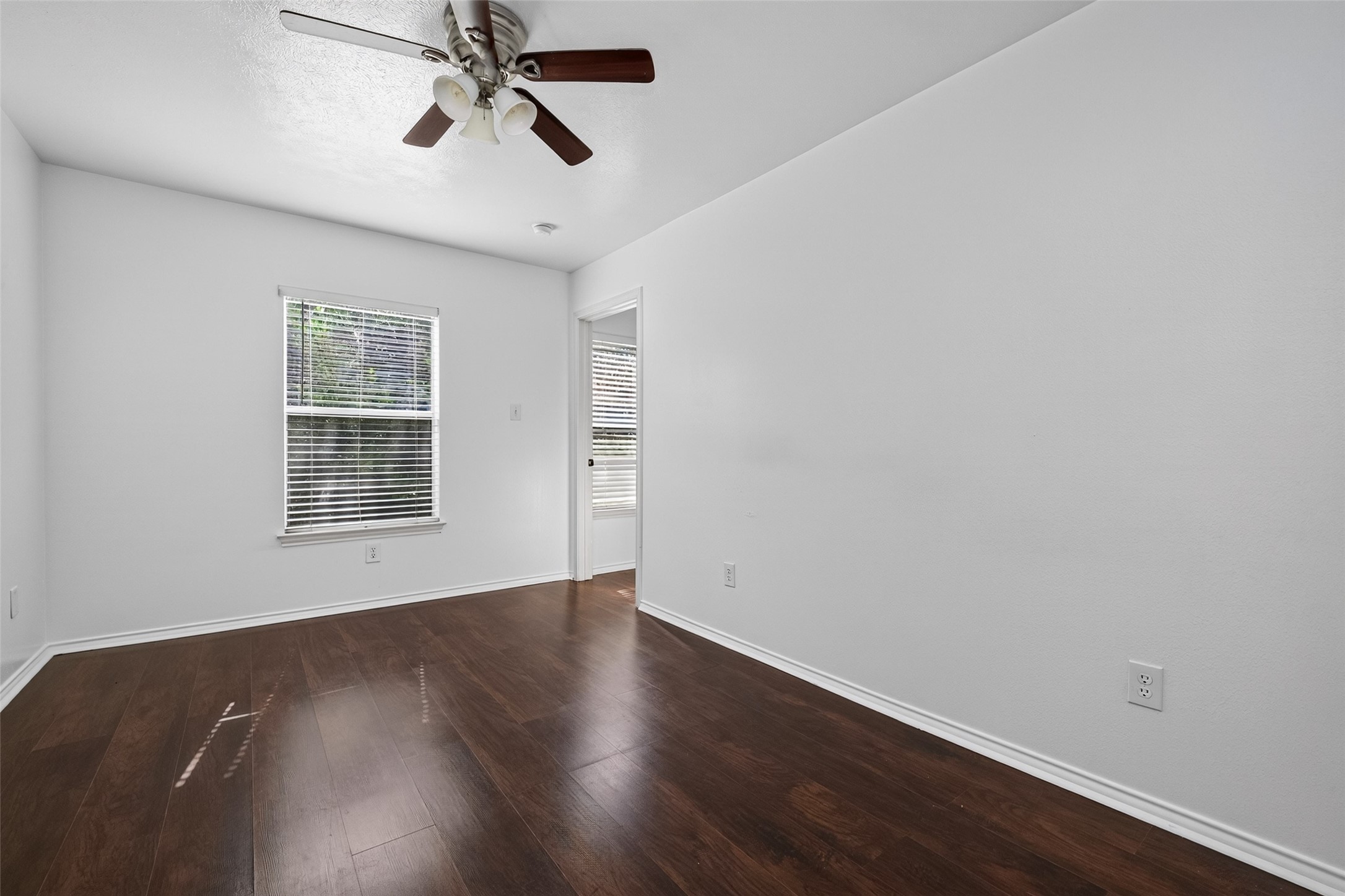 2735 Woodridge Manor Drive Property Photo 30