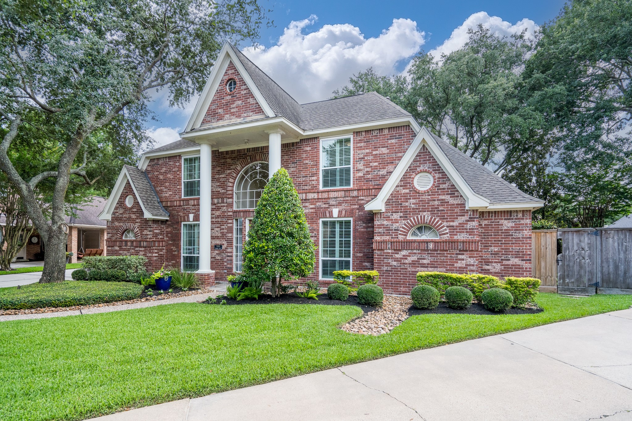 7006 Racquet Court Property Photo 4