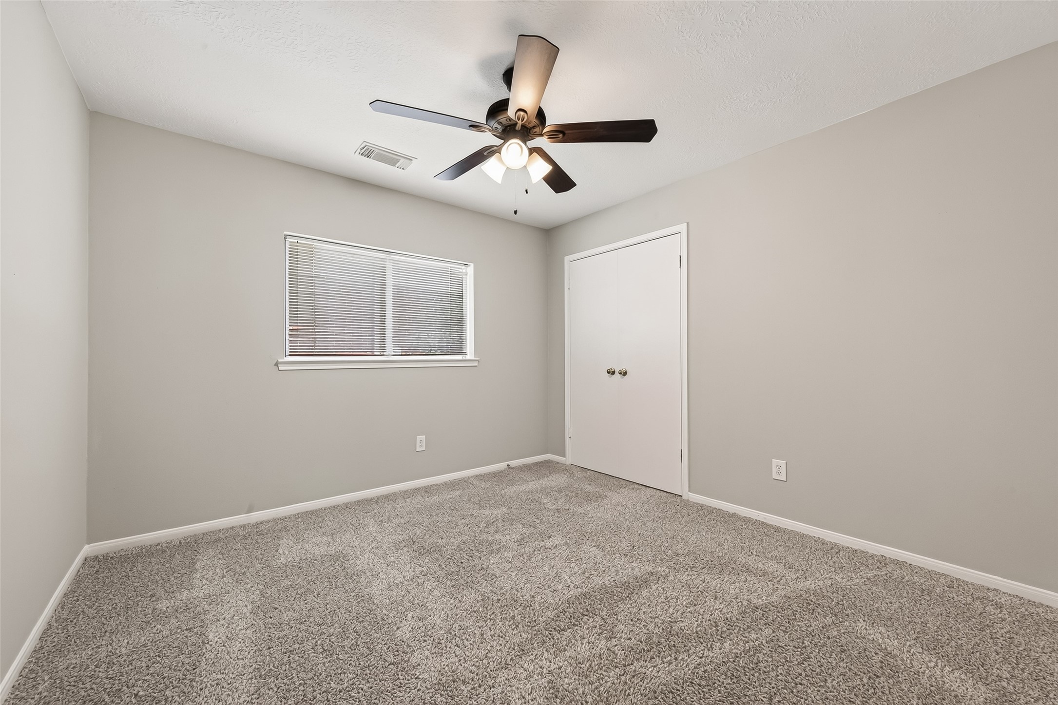17123 Pecan Acres Drive Property Photo 12