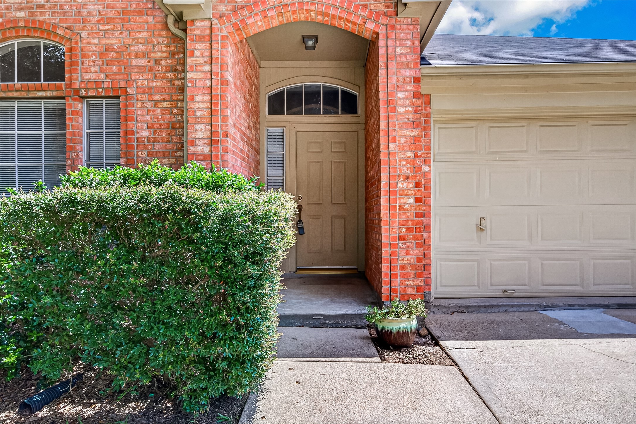 17123 Pecan Acres Drive Property Photo 25
