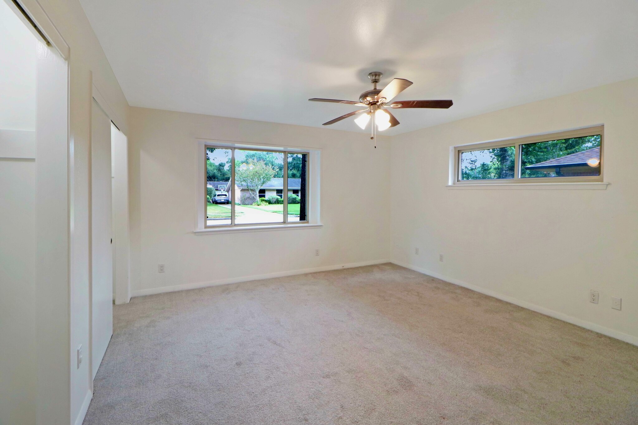 5735 Wigton Drive Property Photo 8