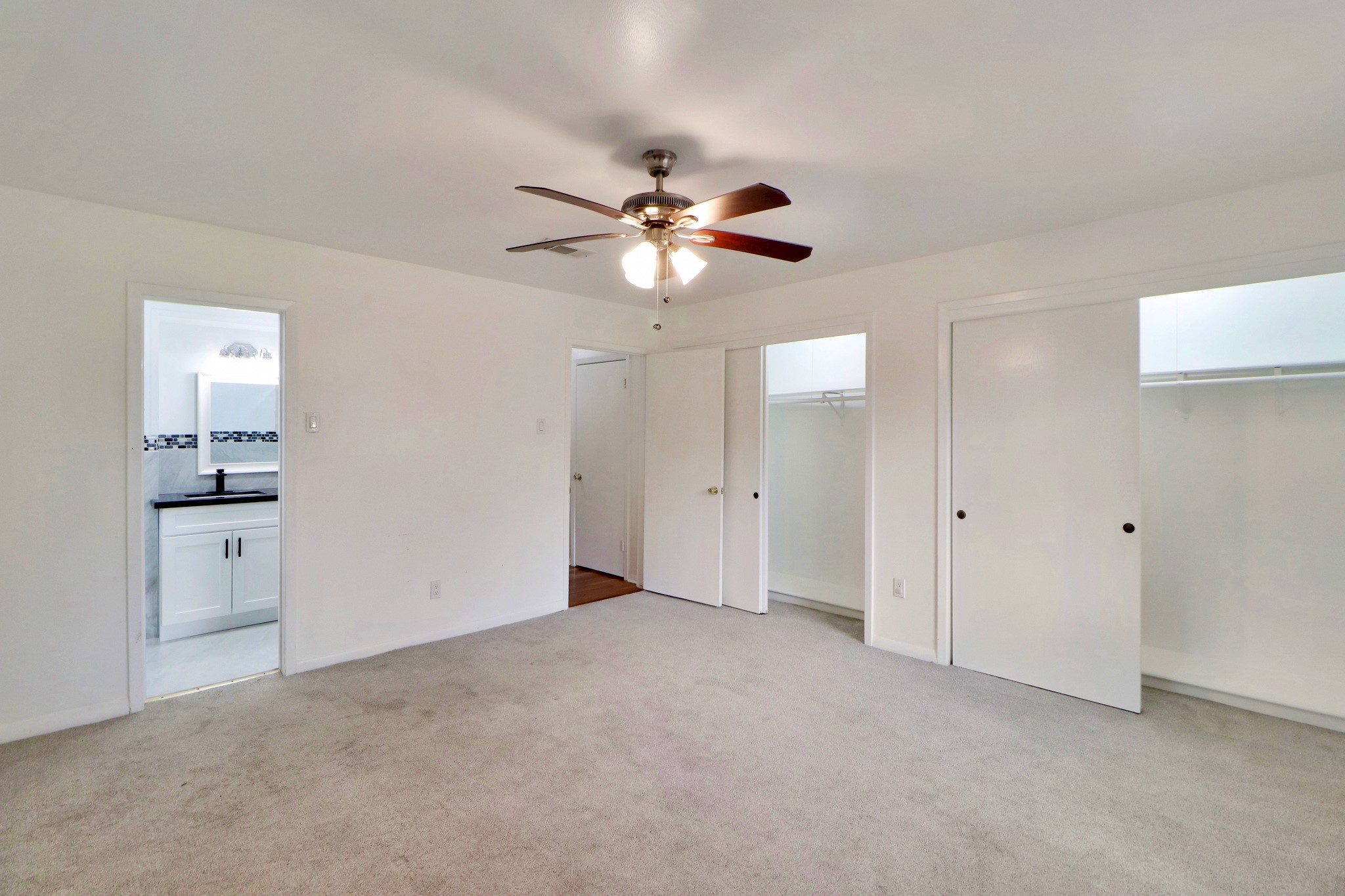 5735 Wigton Drive Property Photo 9