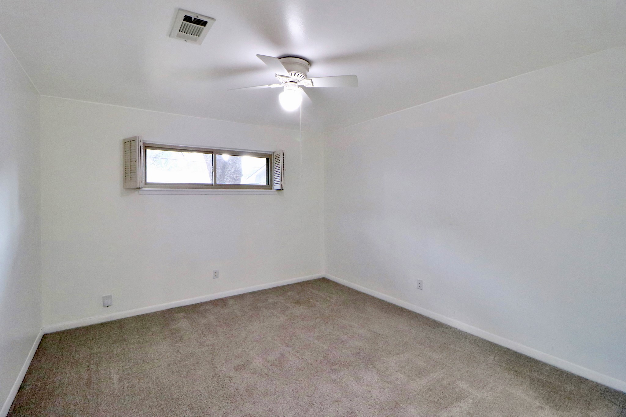 5735 Wigton Drive Property Photo 13