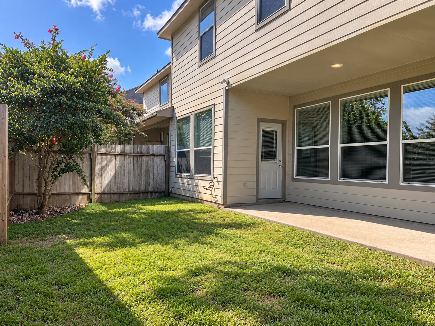 42 E Burberry Circle Property Photo 10