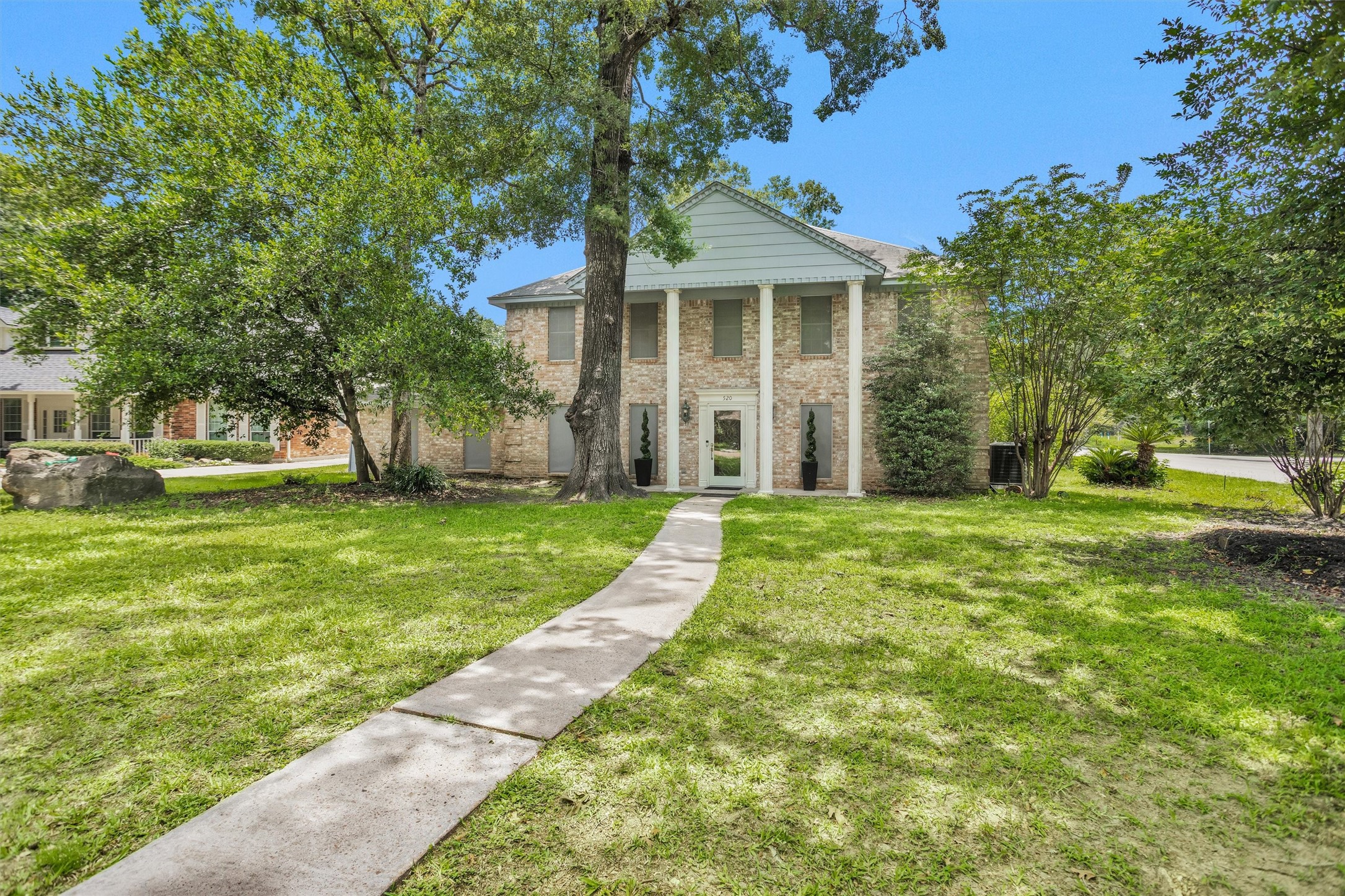 520 Beauregard Drive Property Photo 1