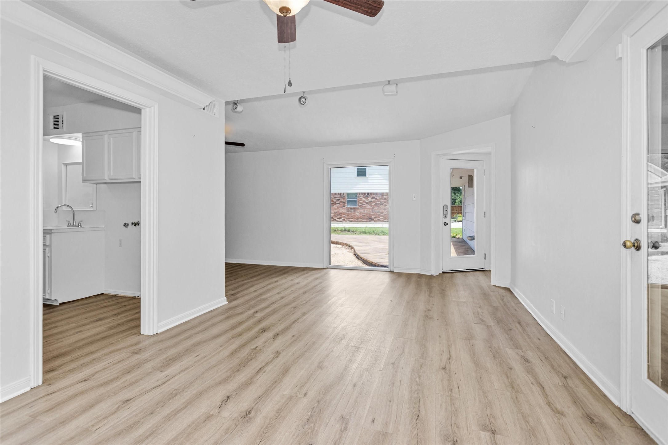 520 Beauregard Drive Property Photo 32