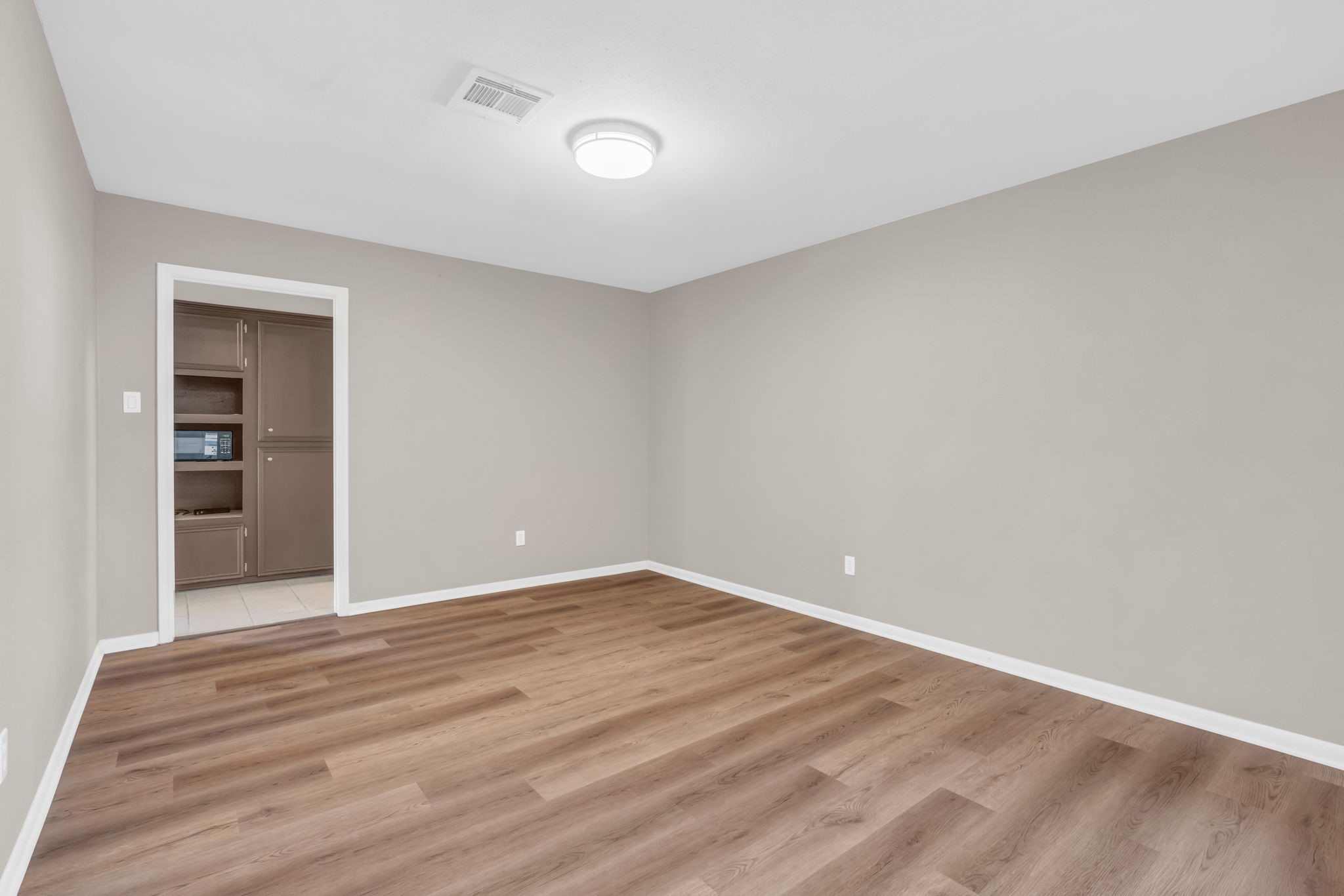 22315 Walnut Valley Drive Property Photo 15