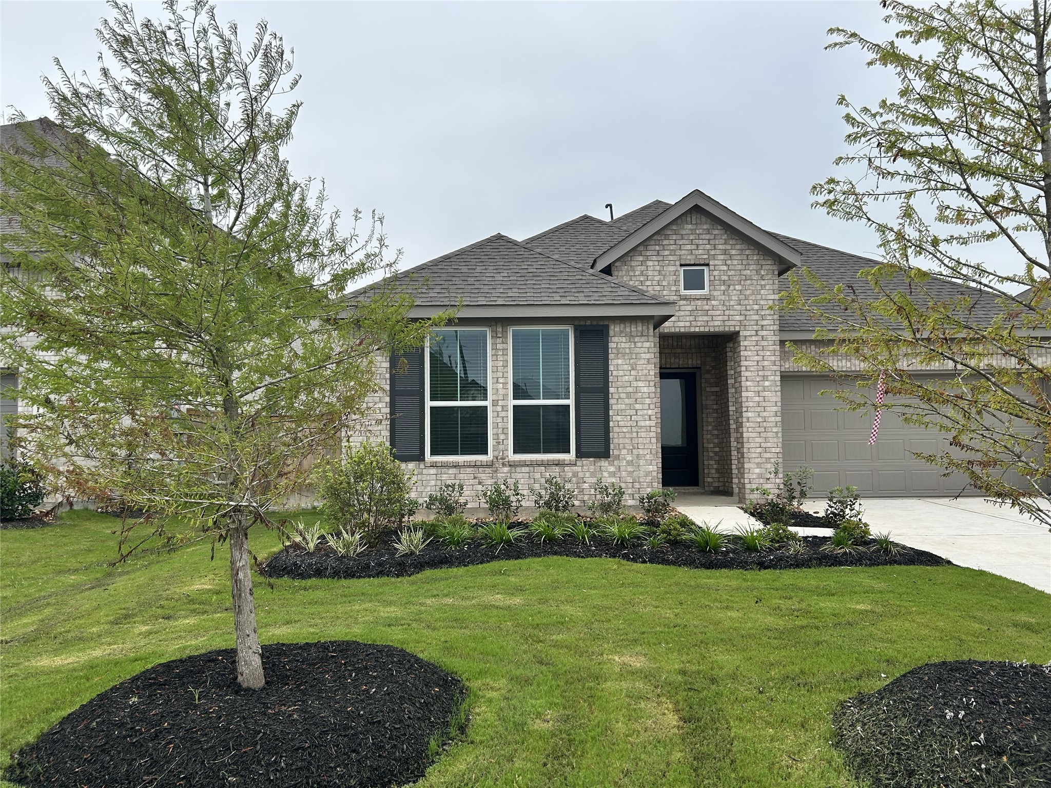 8306 Amber Summit Lane Property Photo 3