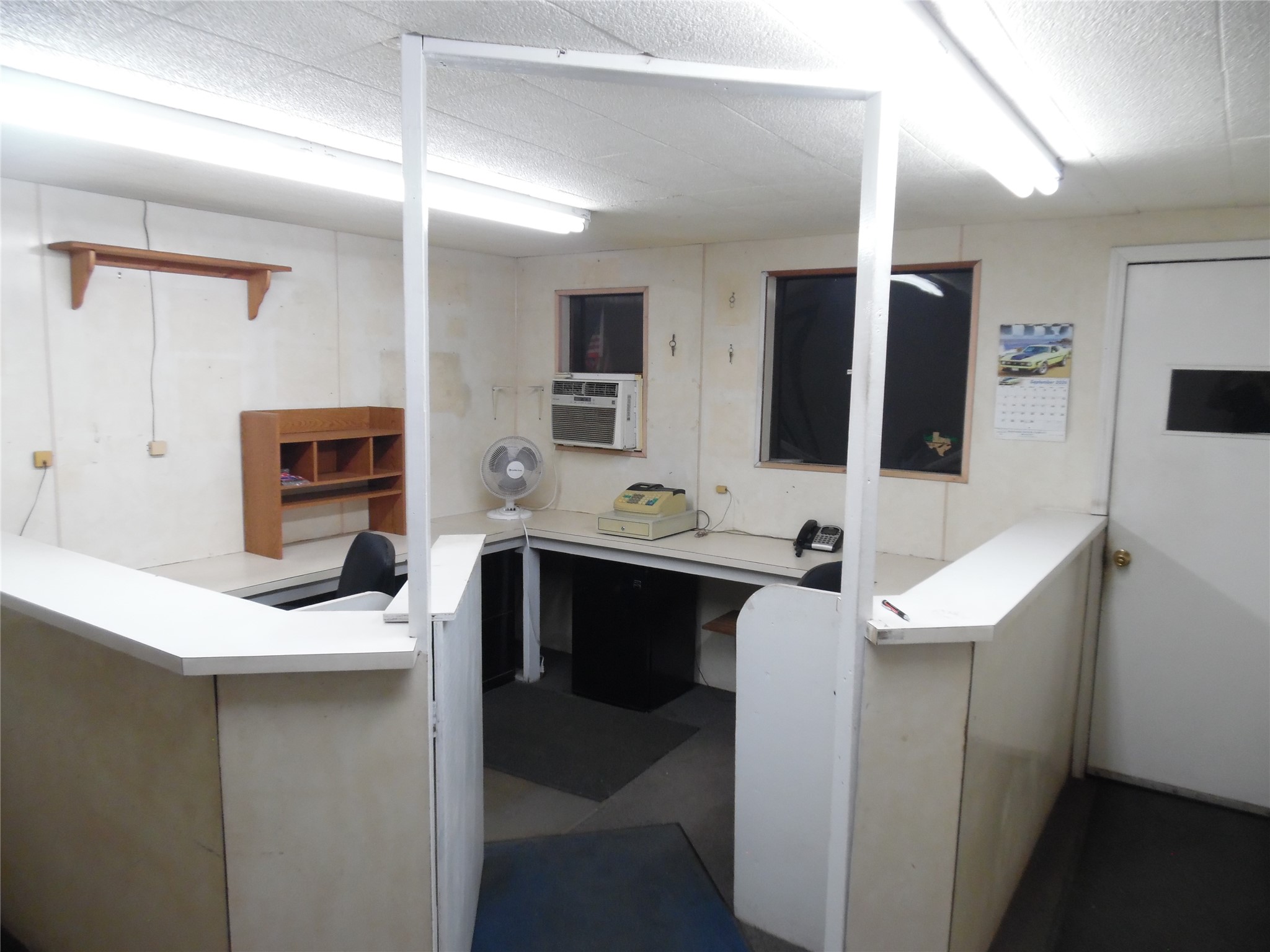 14084 Highway 6 Property Photo 3
