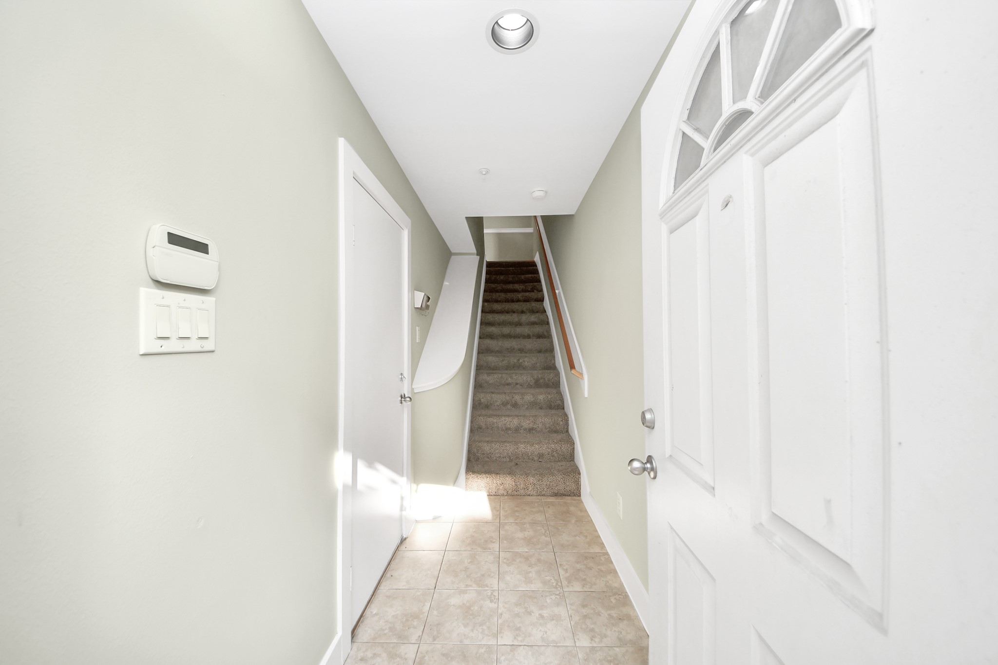 8715 Meadowcroft Drive 404 Property Photo 4