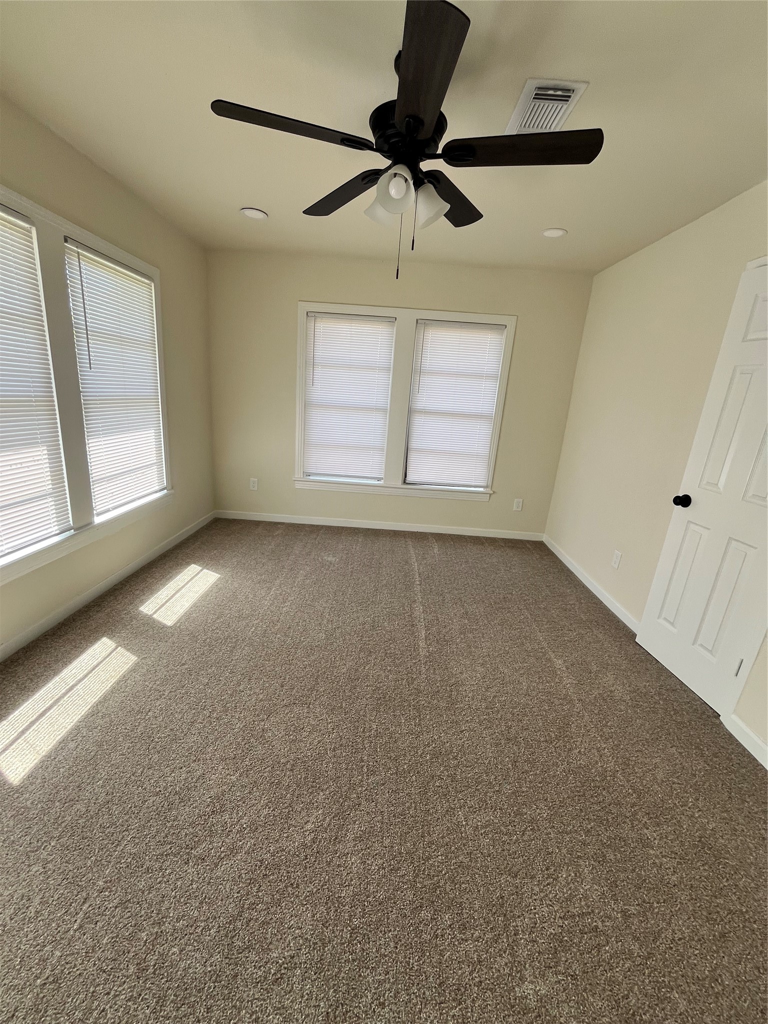 615 Eubanks Street Property Photo 15