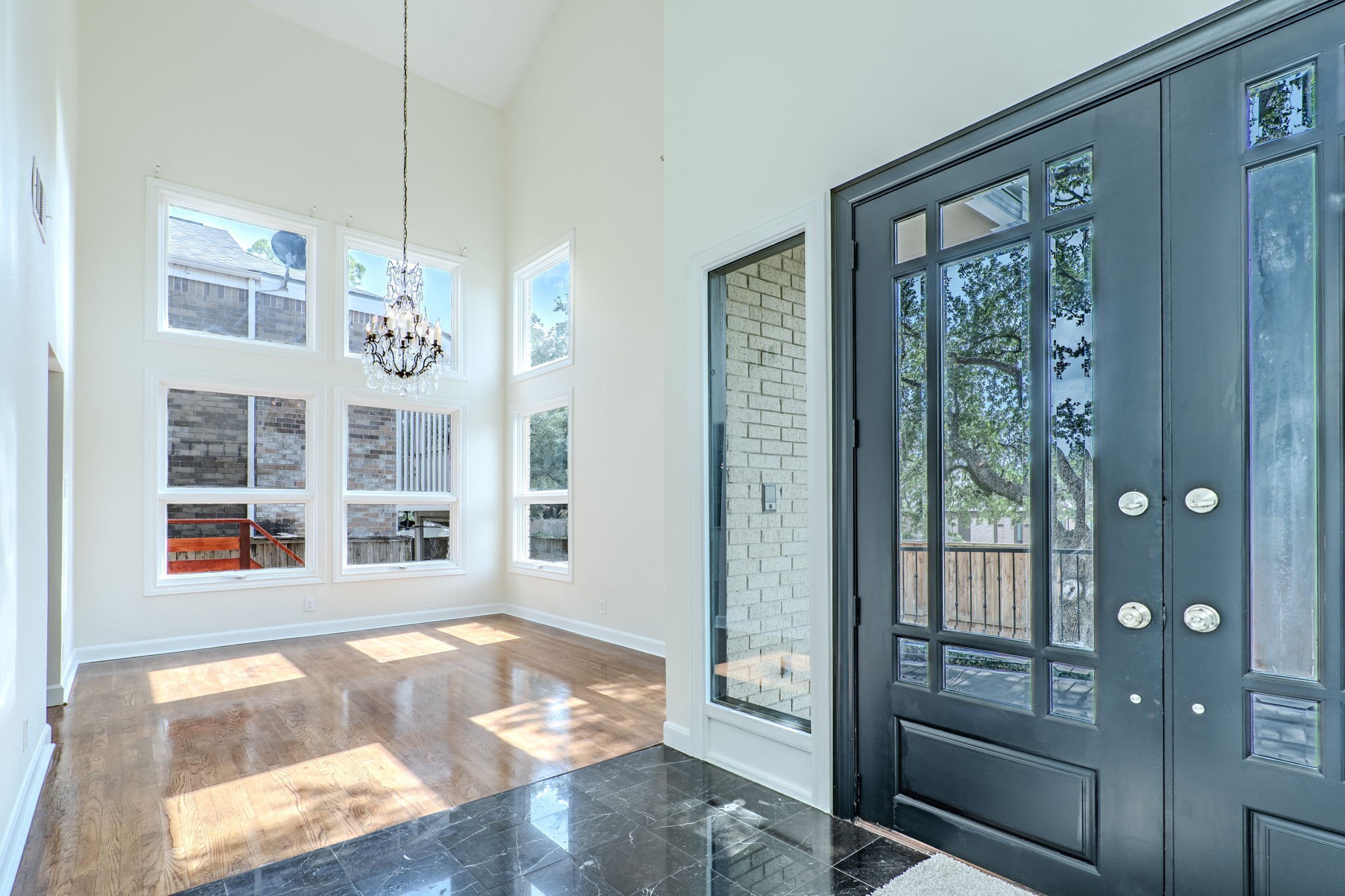 5927 Sugar Hill Drive Property Photo 8
