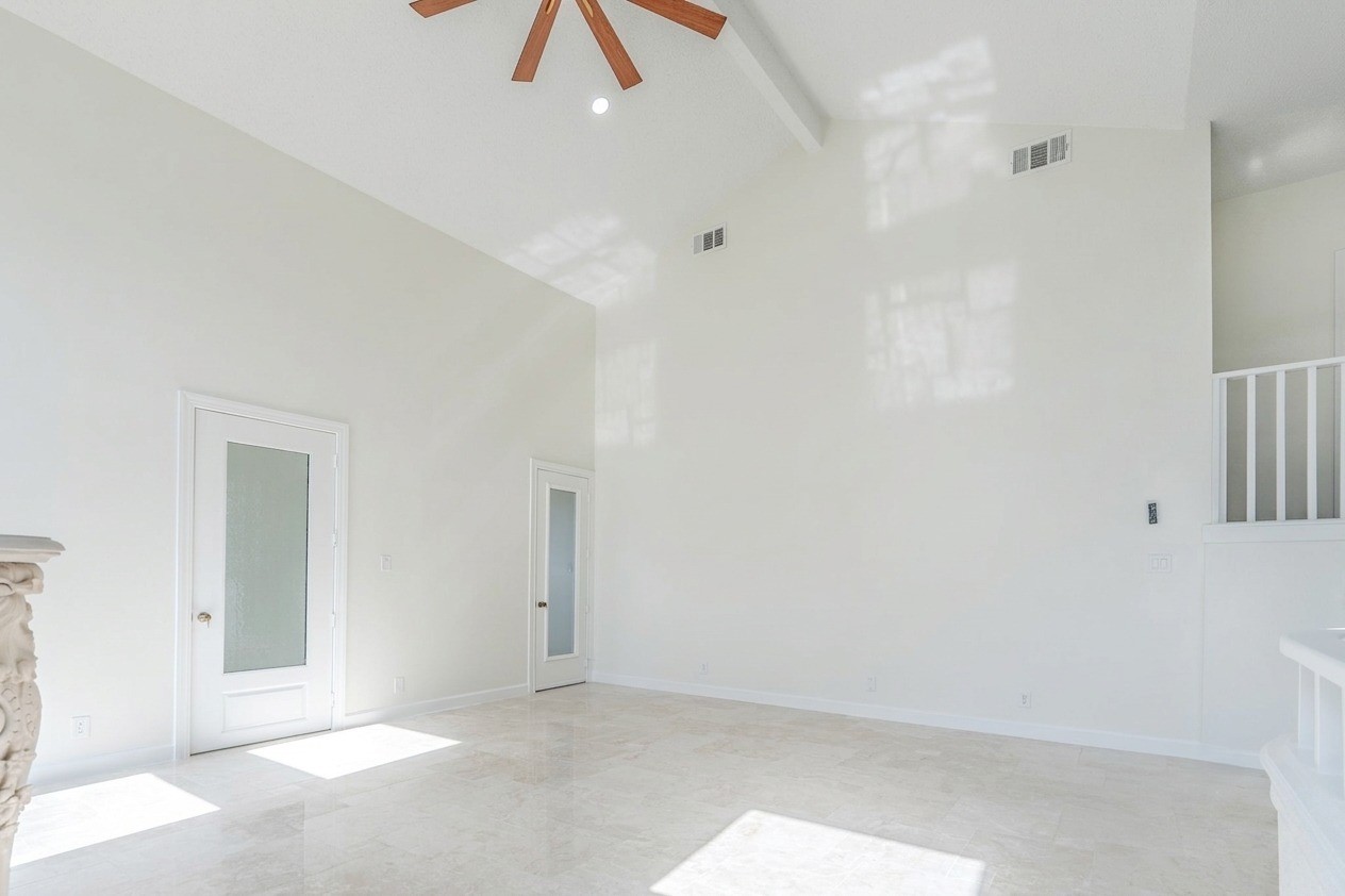 5927 Sugar Hill Drive Property Photo 10