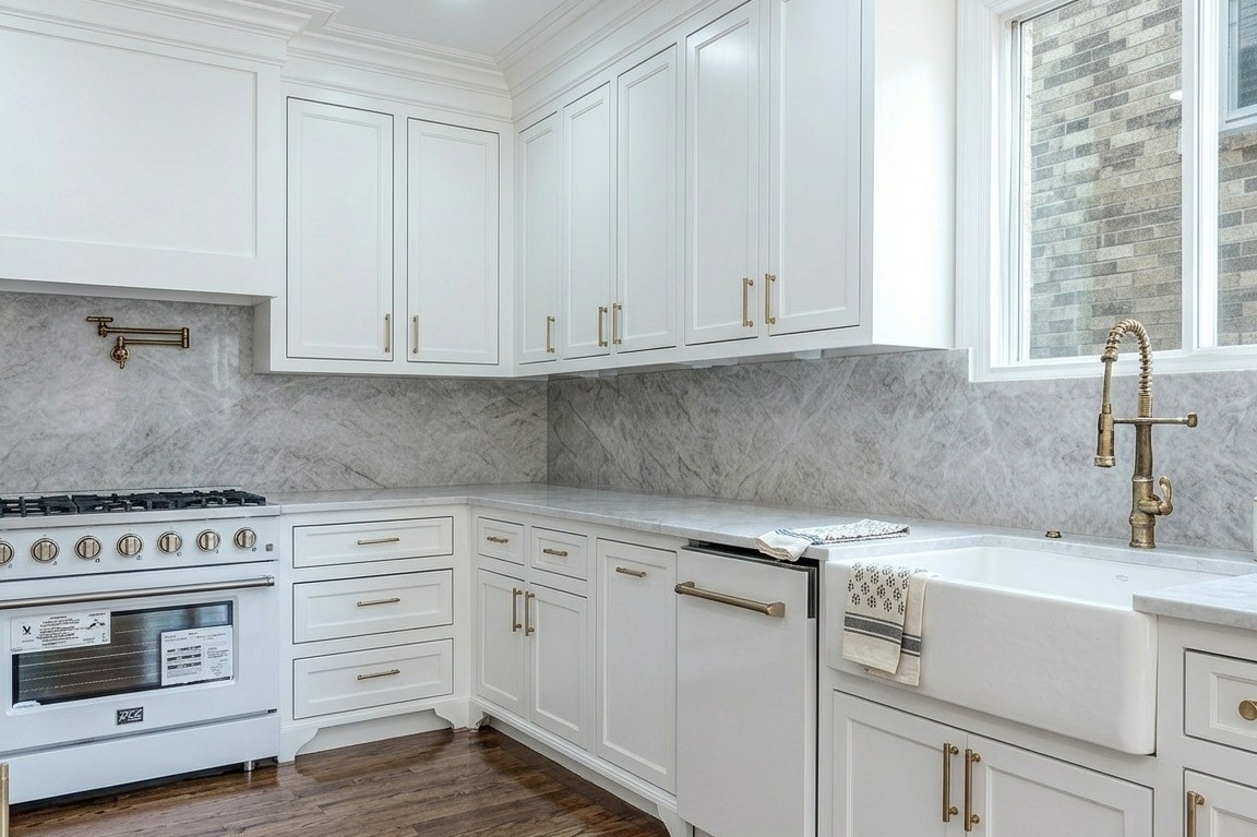 5927 Sugar Hill Drive Property Photo 14