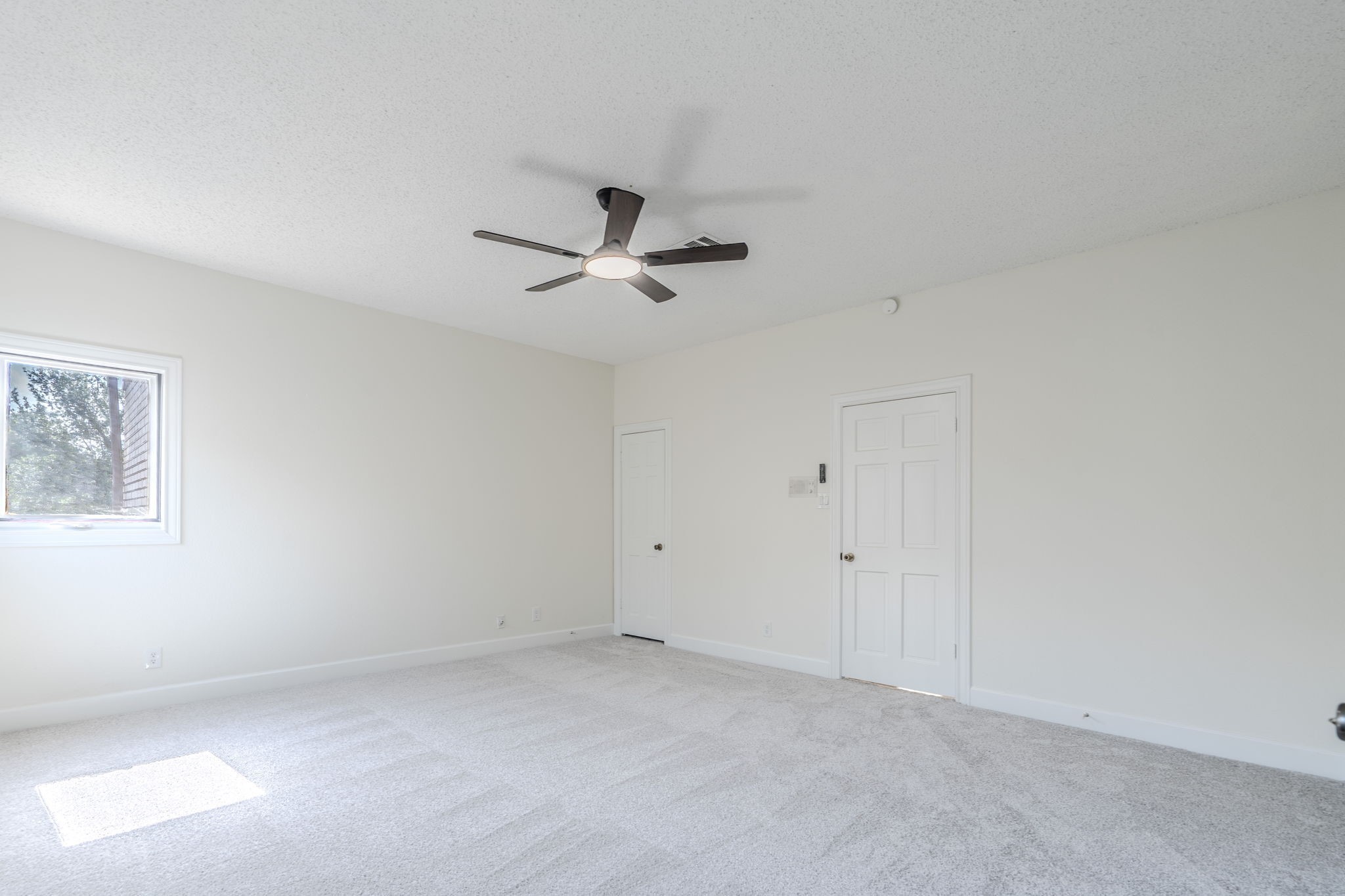 5927 Sugar Hill Drive Property Photo 28