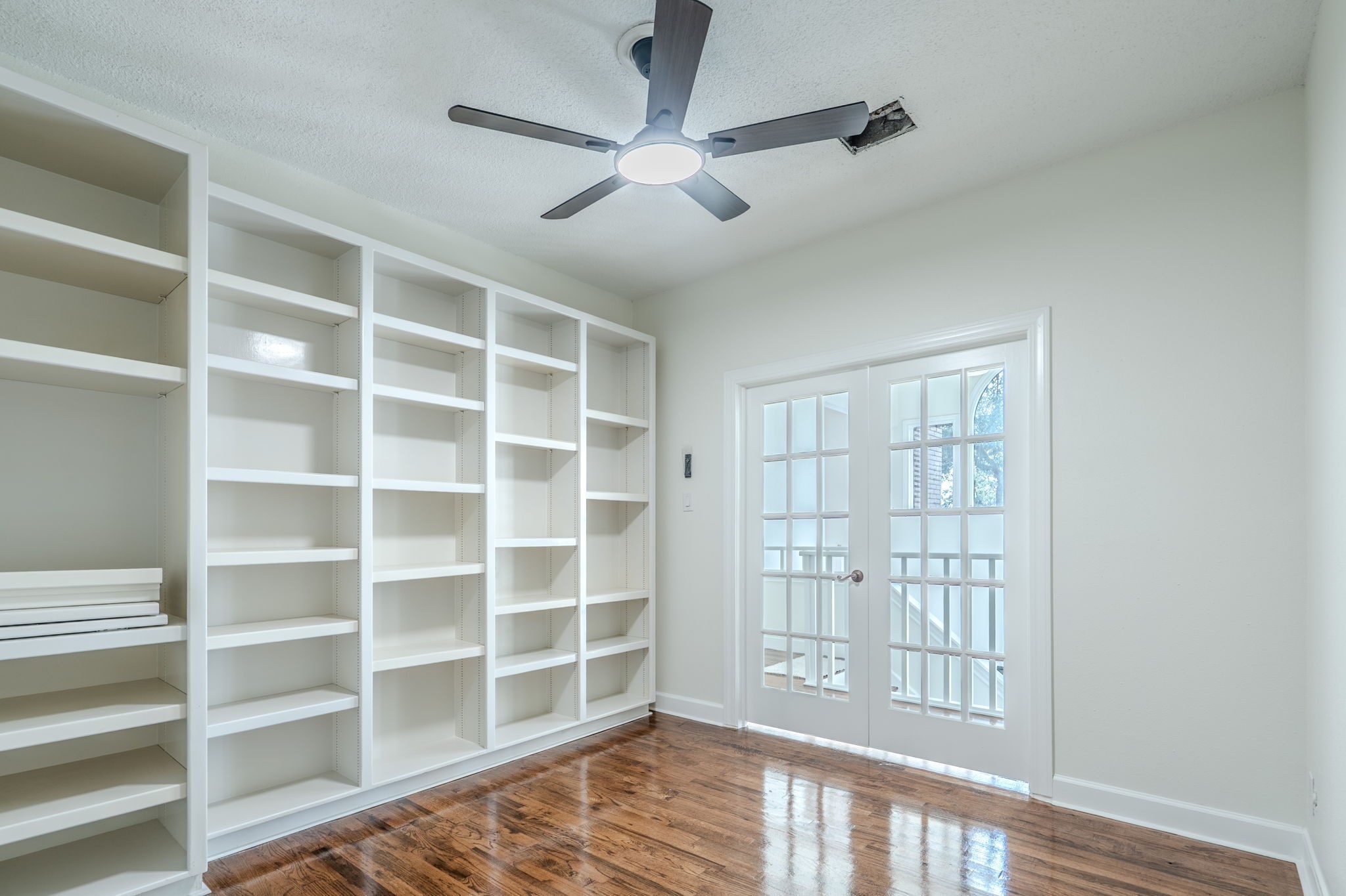 5927 Sugar Hill Drive Property Photo 35