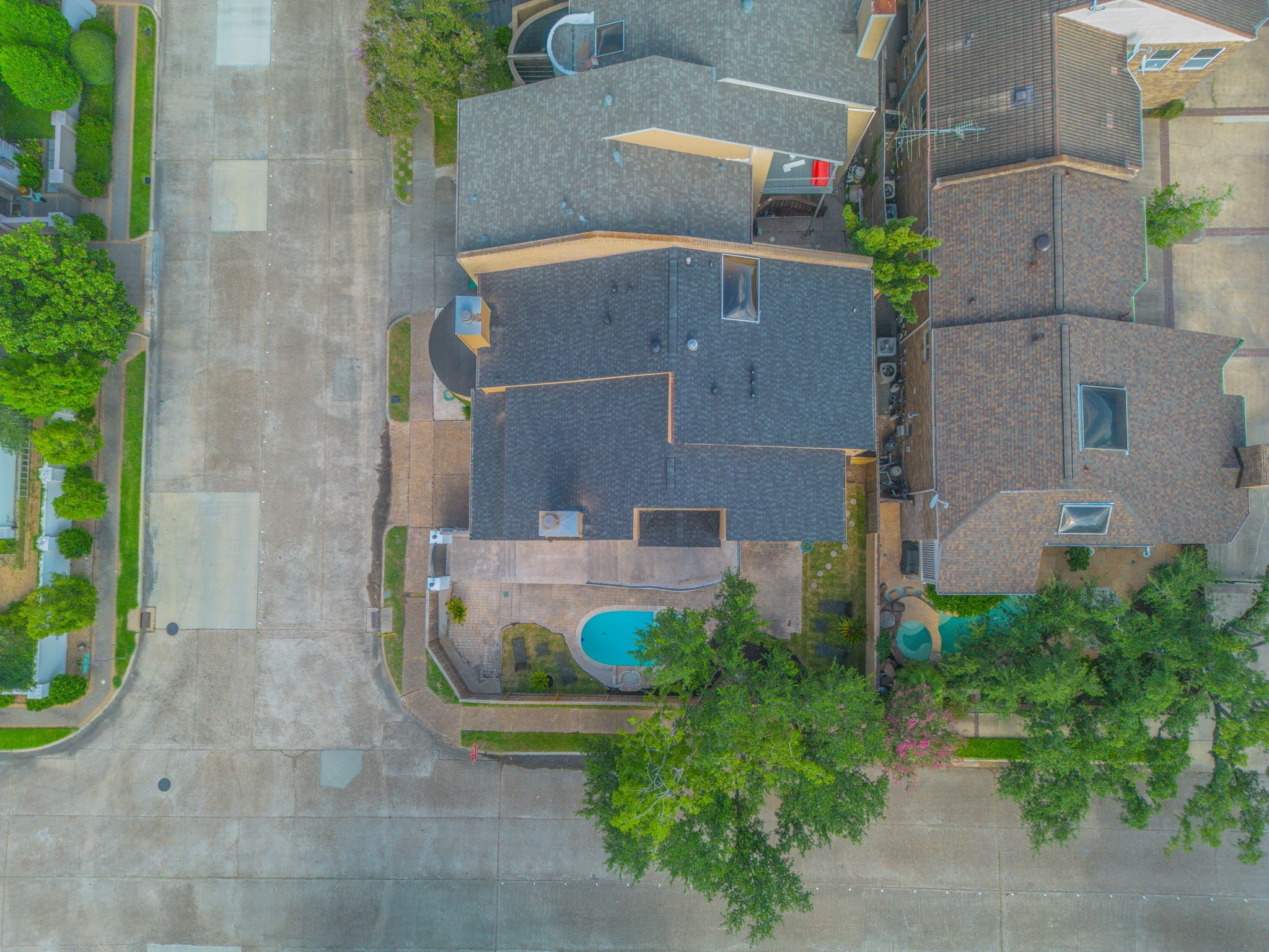 5927 Sugar Hill Drive Property Photo 40