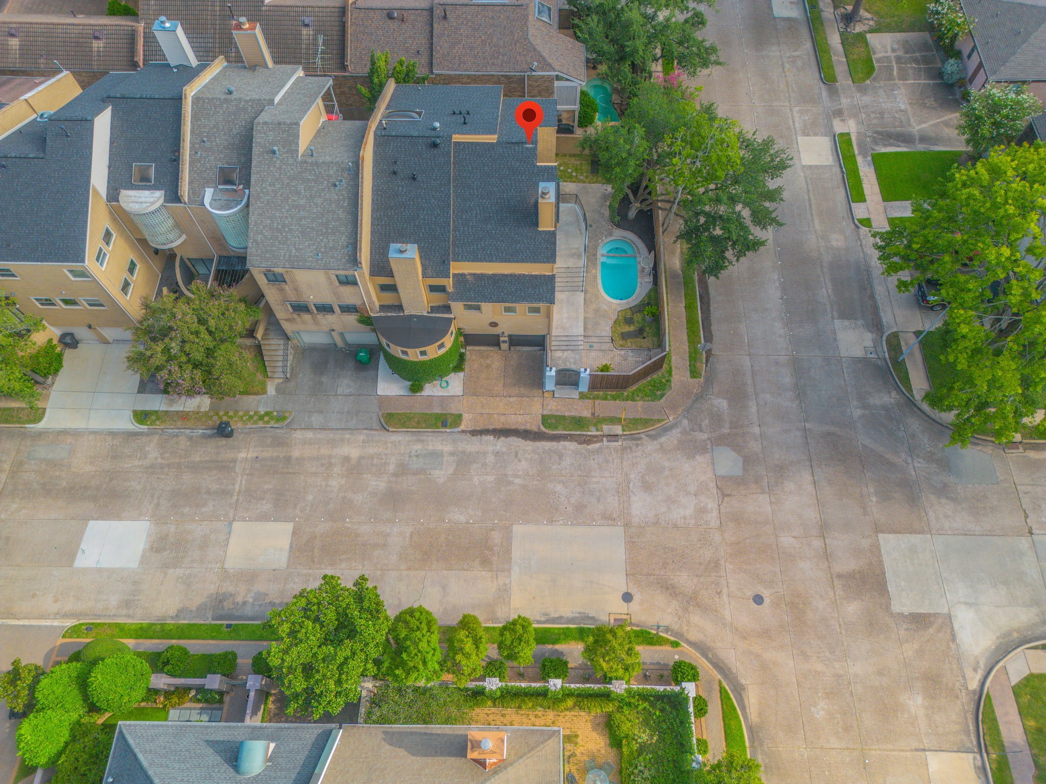 5927 Sugar Hill Drive Property Photo 42