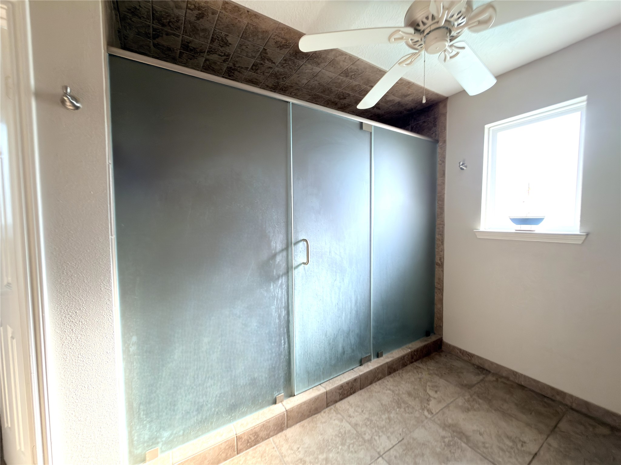 3504 Whitestone Drive Property Photo 8