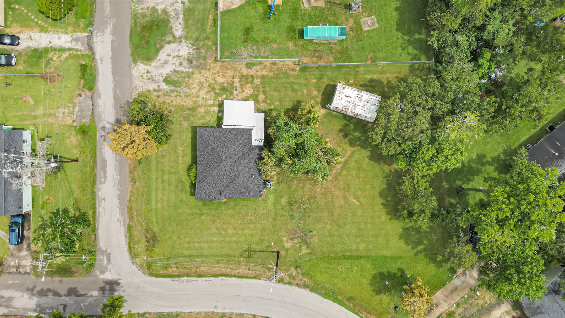 839 Yaupon Street Property Photo 5