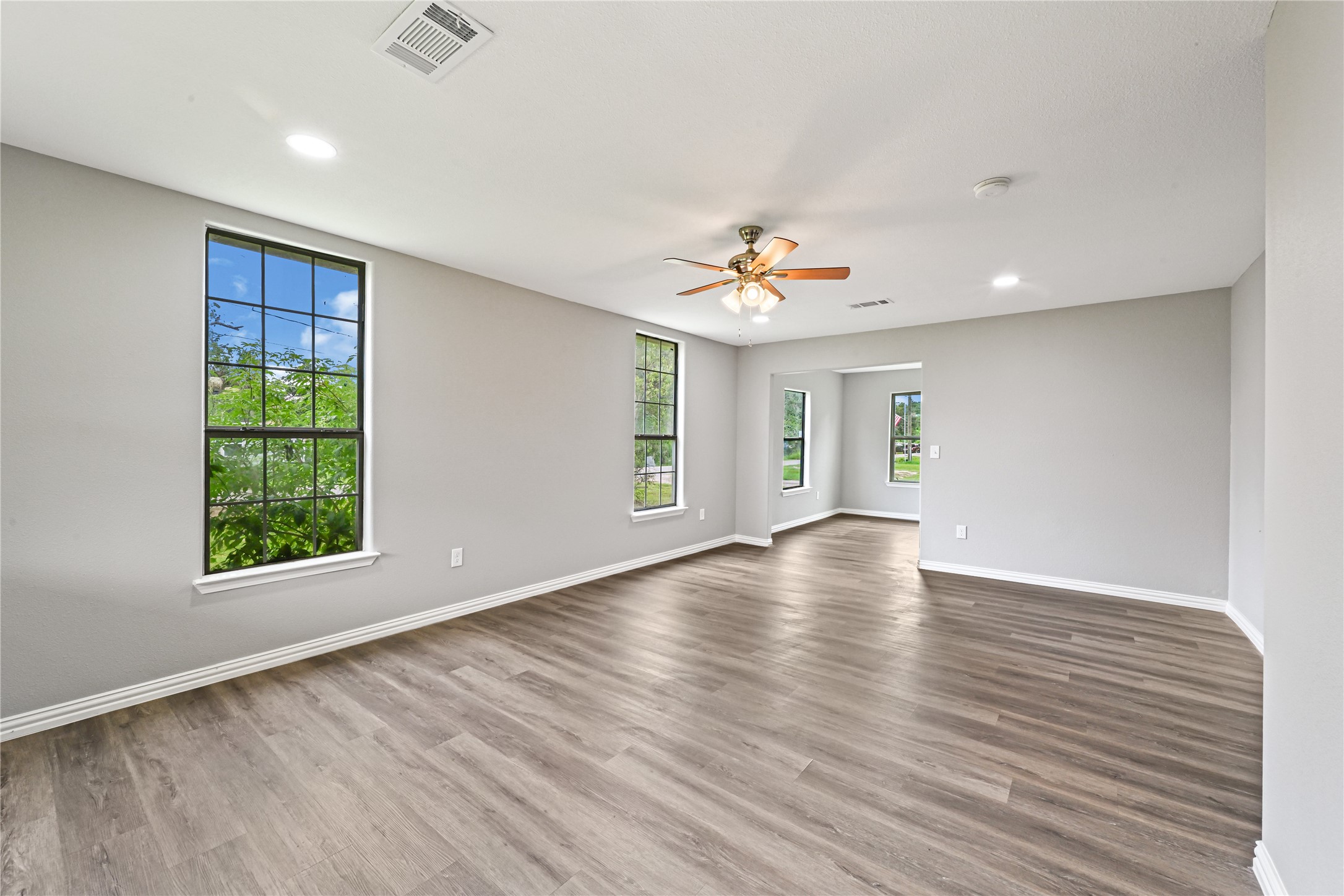 839 Yaupon Street Property Photo 14