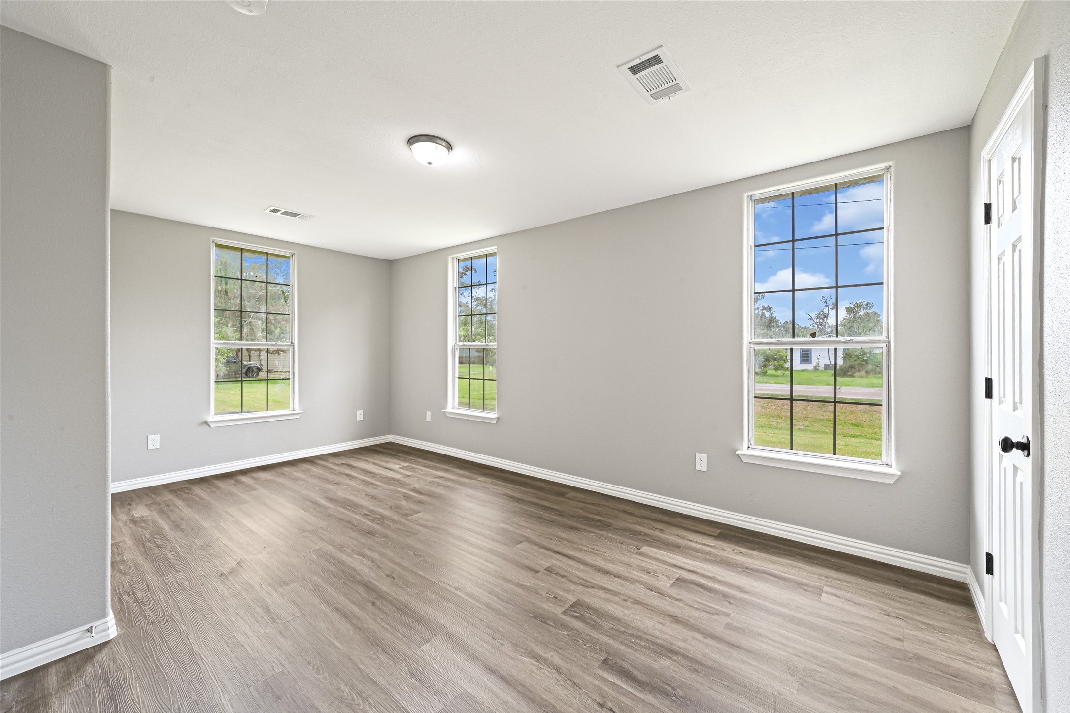 839 Yaupon Street Property Photo 23