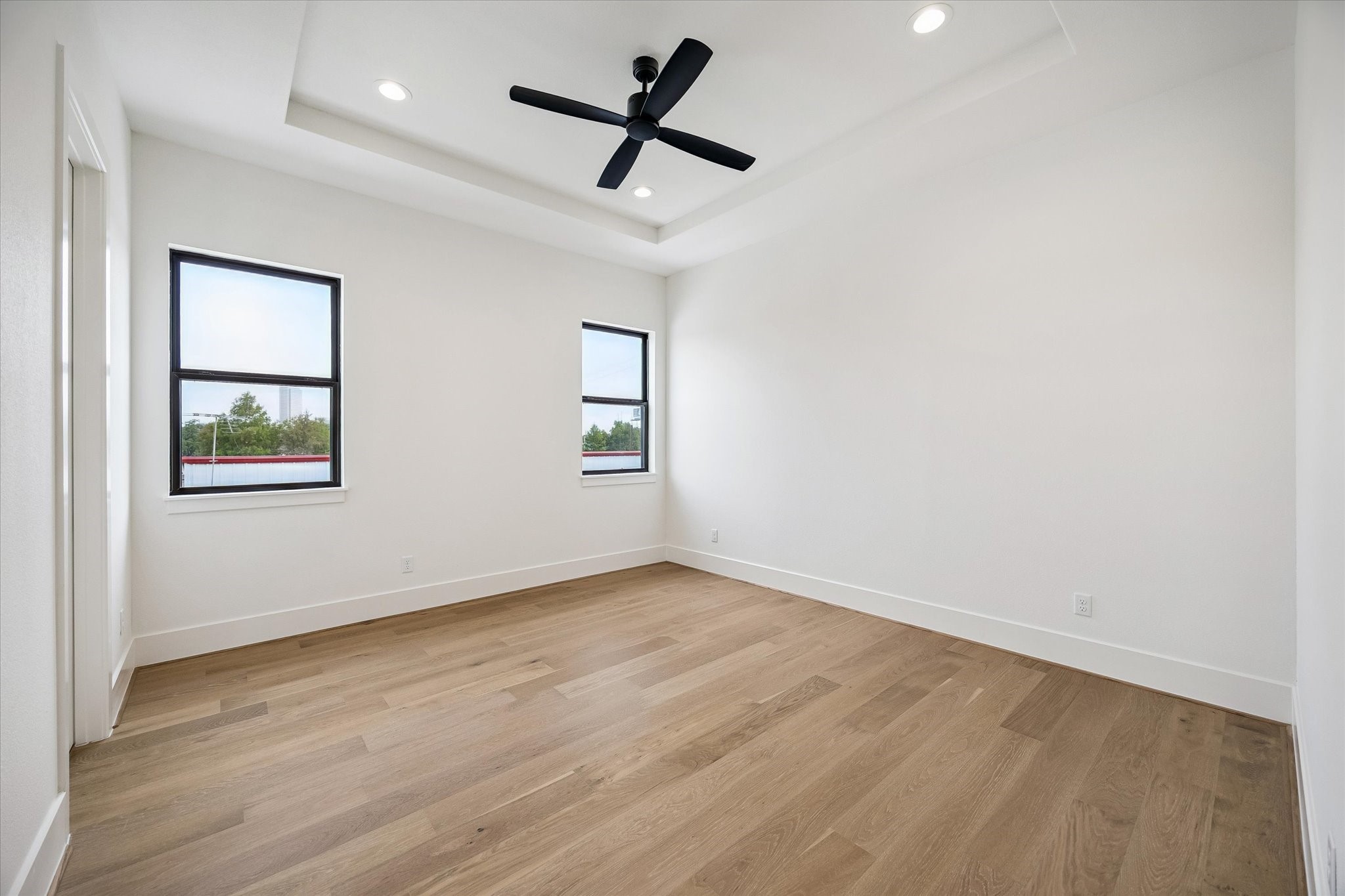 335 Harvard Street Property Photo 22