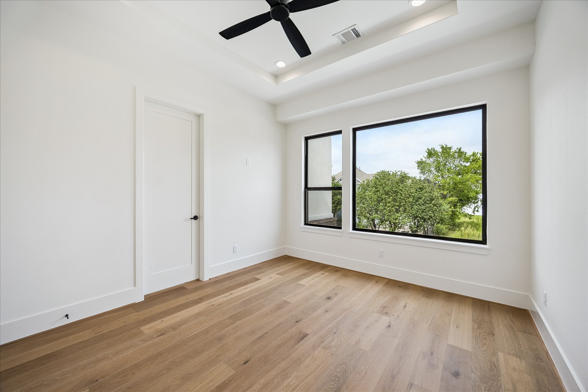 335 Harvard Street Property Photo 24